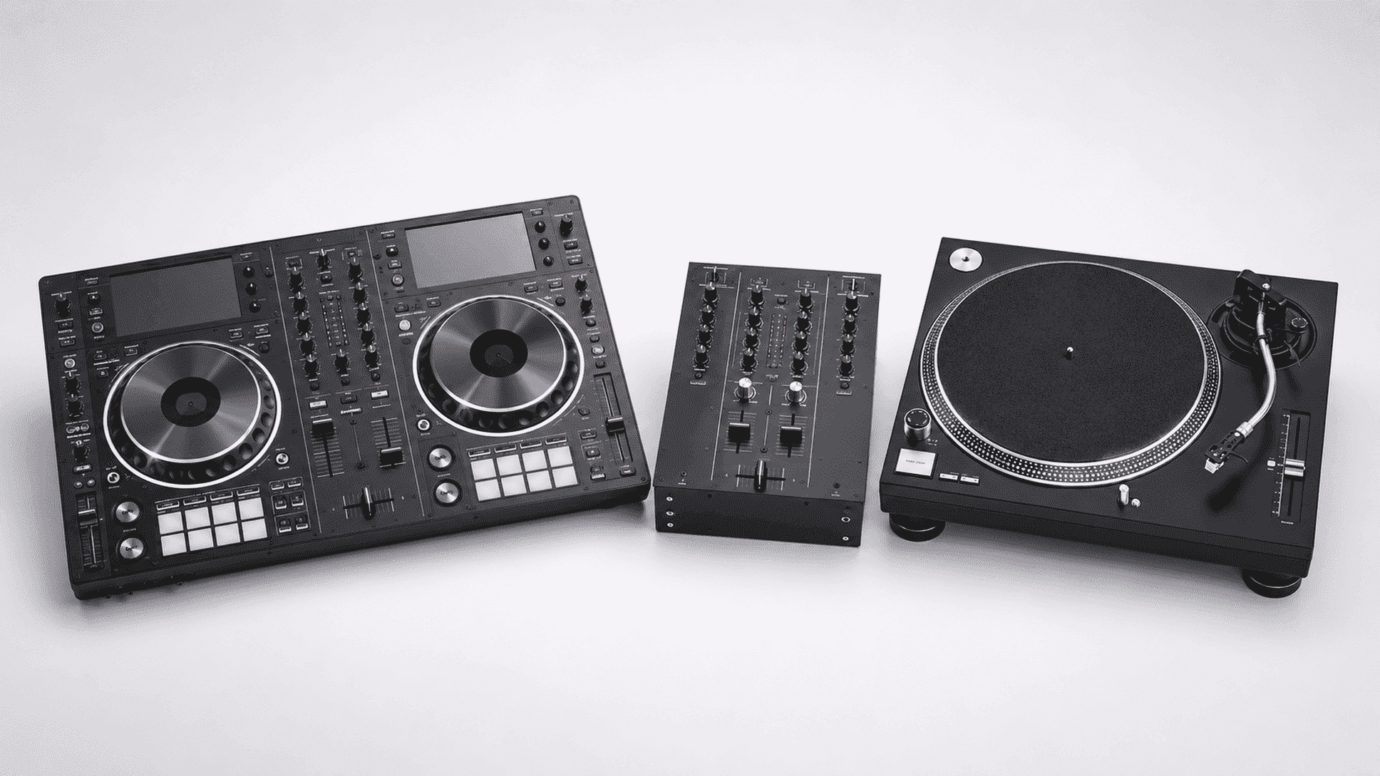 Built-in TR Drum Machine & Sequencer