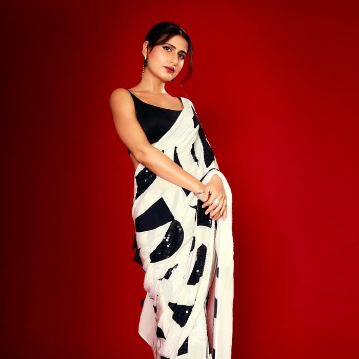 Fatima Sana Shaikh In Oversized Calligraphy Saree