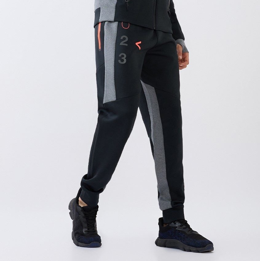 JOGGERS & TRACKPANTS