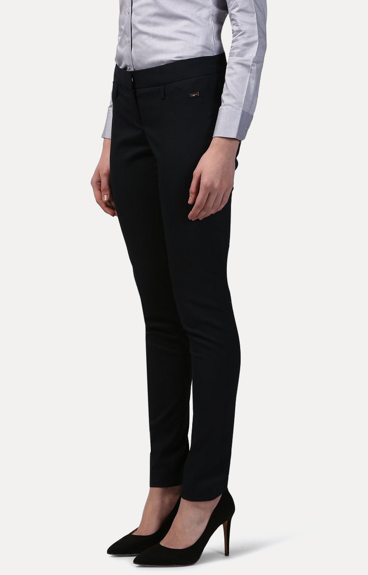 Buy Jacquemus Ficelle black straight leg trousers at the Park Avenue  boutique. Jacquemus Ficelle black straight leg trousers from the best world  brands with delivery across Ukraine › Park Avenue