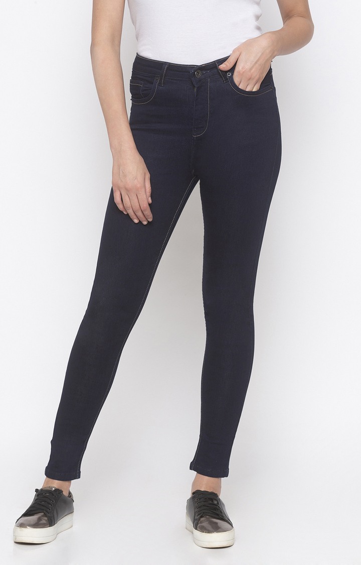 Globus jeans shop