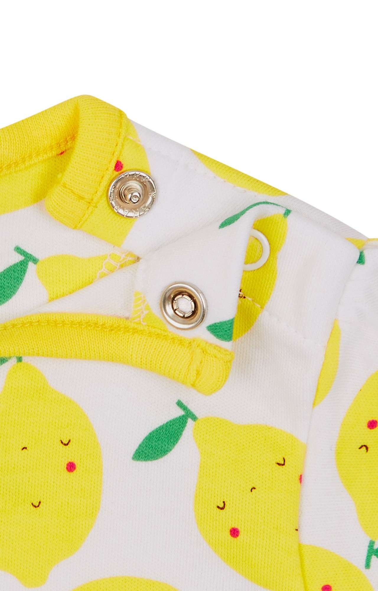 https://cdn.fynd.com/v2/falling-surf-7c8bb8/fyprod/wrkr/media/pictures/tagged_items/original/823_PD251YELLOW/3_1588534498969.jpg