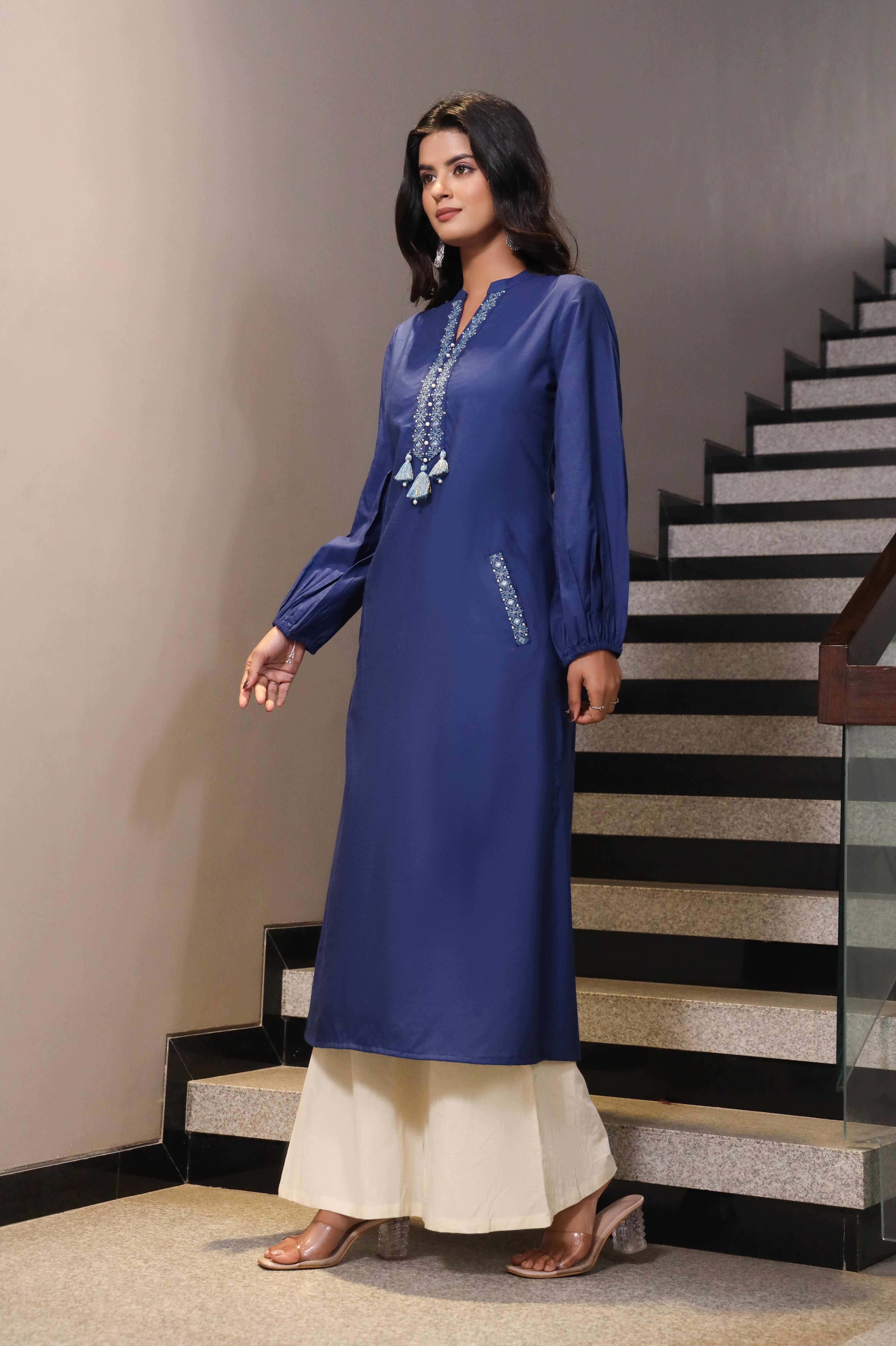 WOMEN'S TEAL EMBROIDERED KURTA