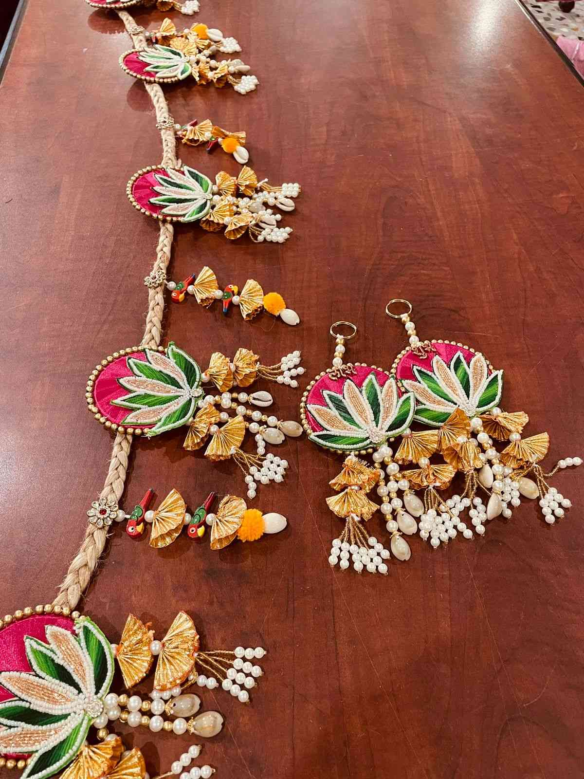 Jute bandarwal with side hangings