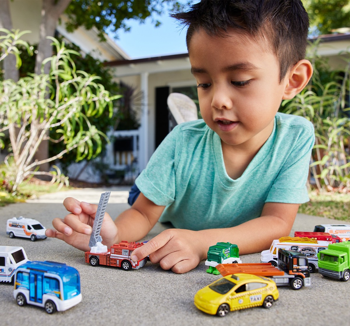 Matchbox 1:64 scale Die-Cast BASIC CAR, 3Y+, Multicolour
