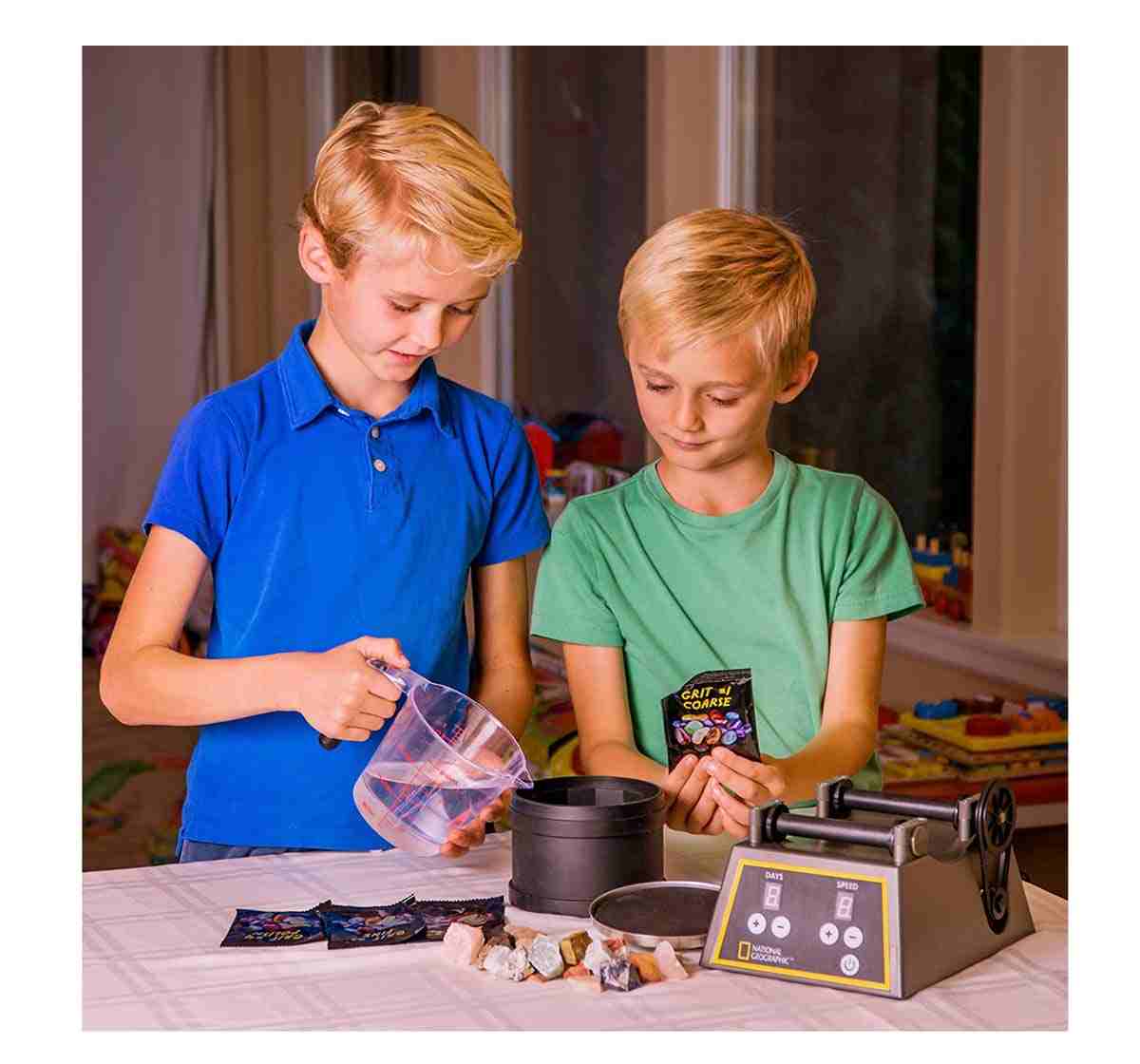 https://cdn.fynd.com/v2/falling-surf-7c8bb8/fyprod/wrkr/products/pictures/item/free/original/000000000491333846/BekdA2NOkLm-491333846-7.jpg