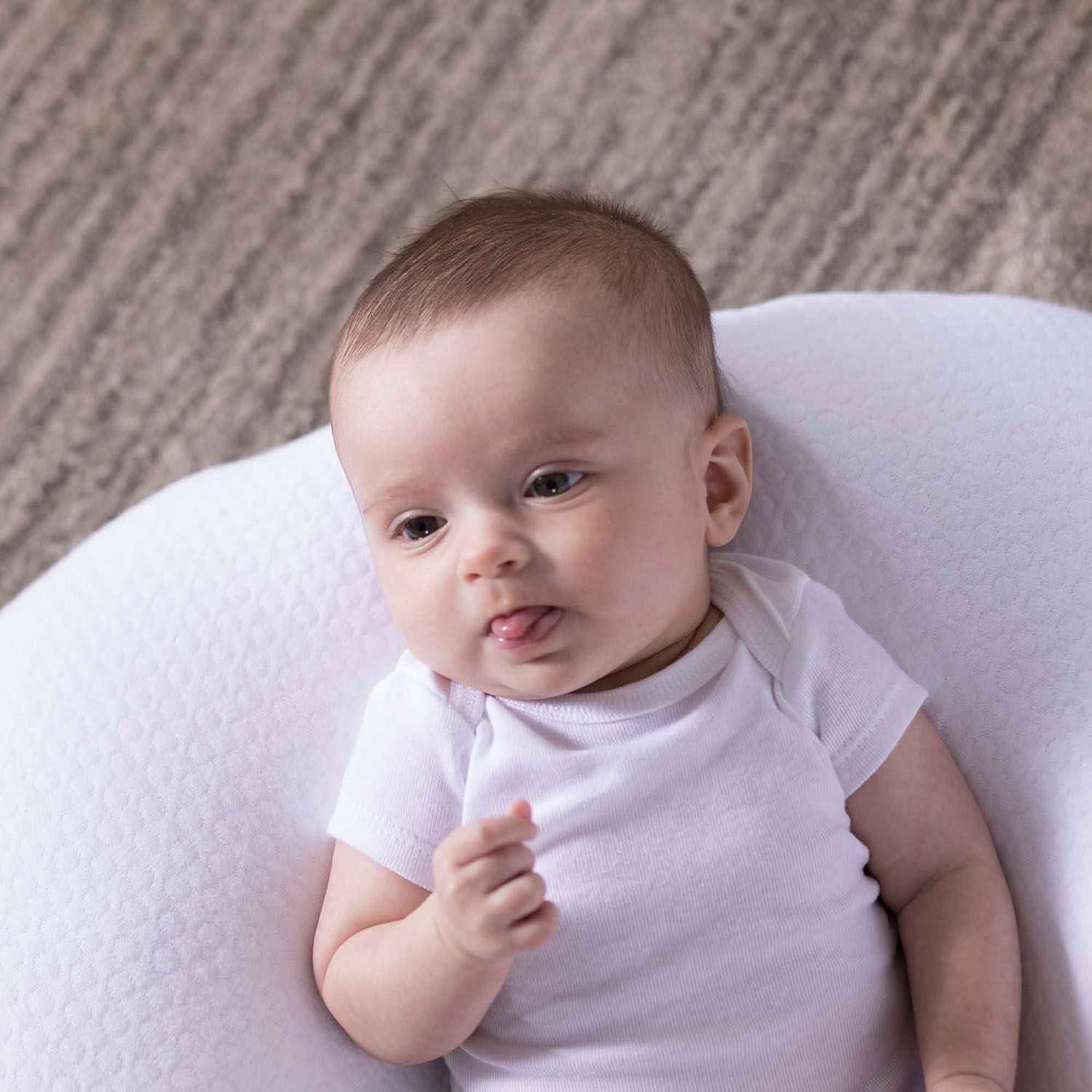 https://cdn.fynd.com/v2/falling-surf-7c8bb8/fyprod/wrkr/products/pictures/item/free/original/000000000491374266/UWOmUrwRBw-491374266_8.jpg