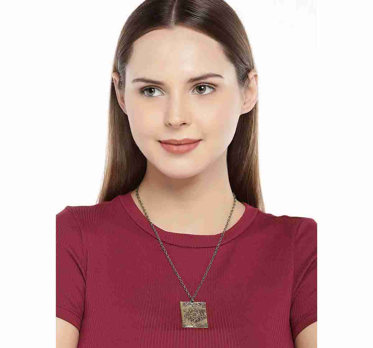 https://cdn.fynd.com/v2/falling-surf-7c8bb8/fyprod/wrkr/products/pictures/item/free/original/000000000491489427/va8XlukqOJU-491489427-2.jpg
