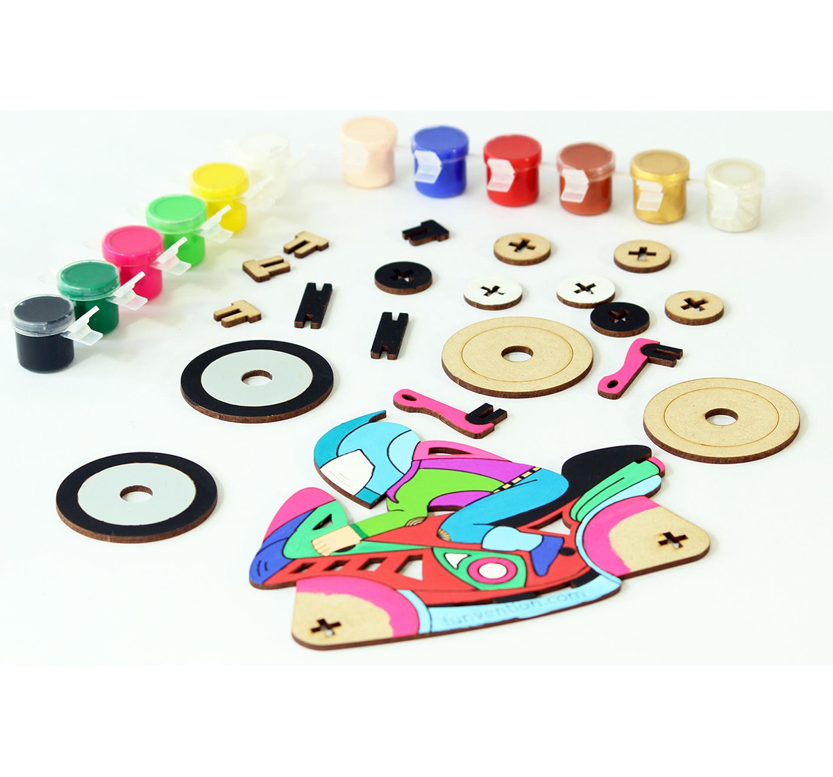 https://cdn.fynd.com/v2/falling-surf-7c8bb8/fyprod/wrkr/products/pictures/item/free/original/000000000491567137/6x2hs38crk-491567137-5.jpg