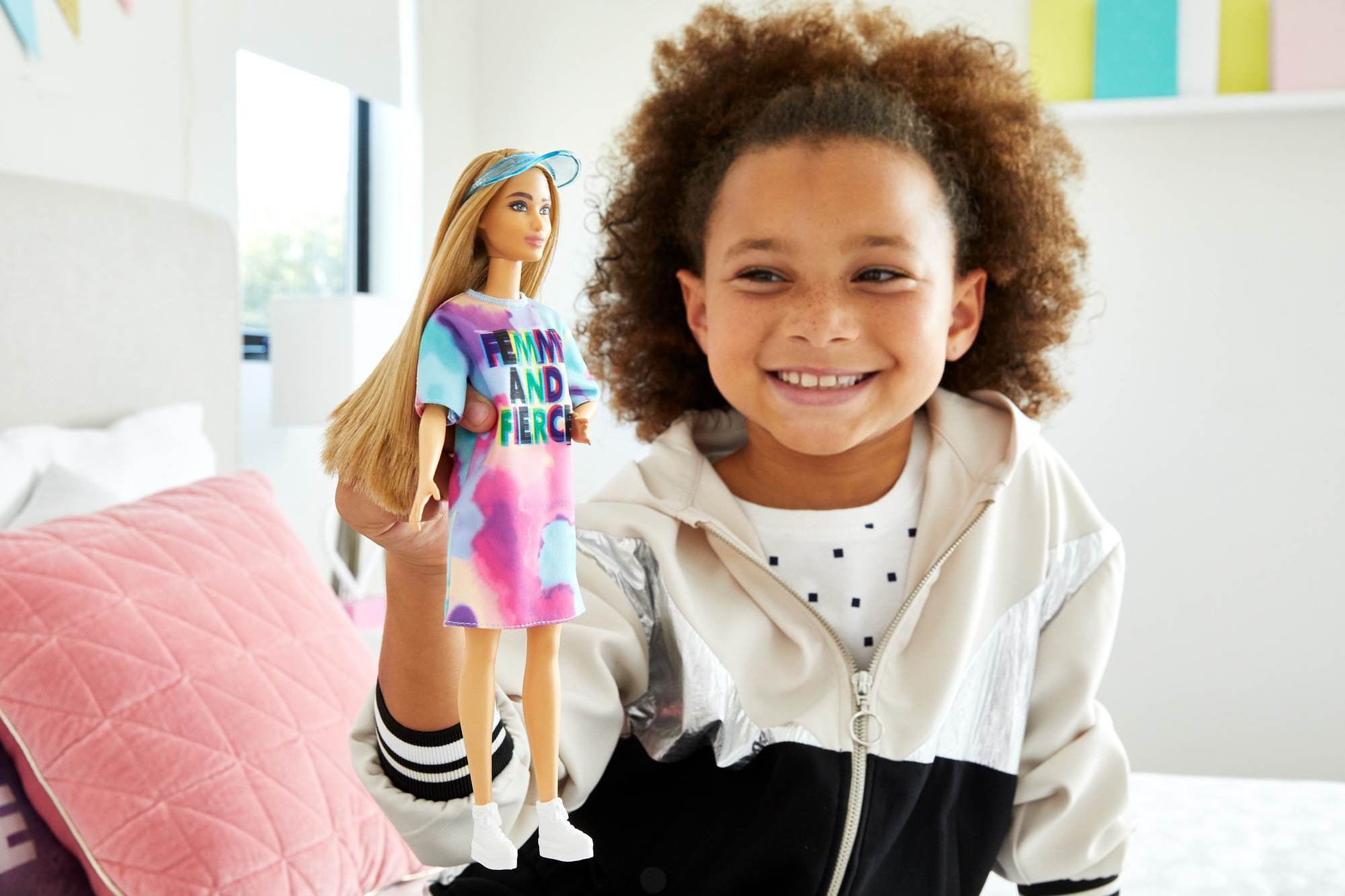 Barbie Fashionista Doll Ast Dolls & Accessories for Girls age 3Y+