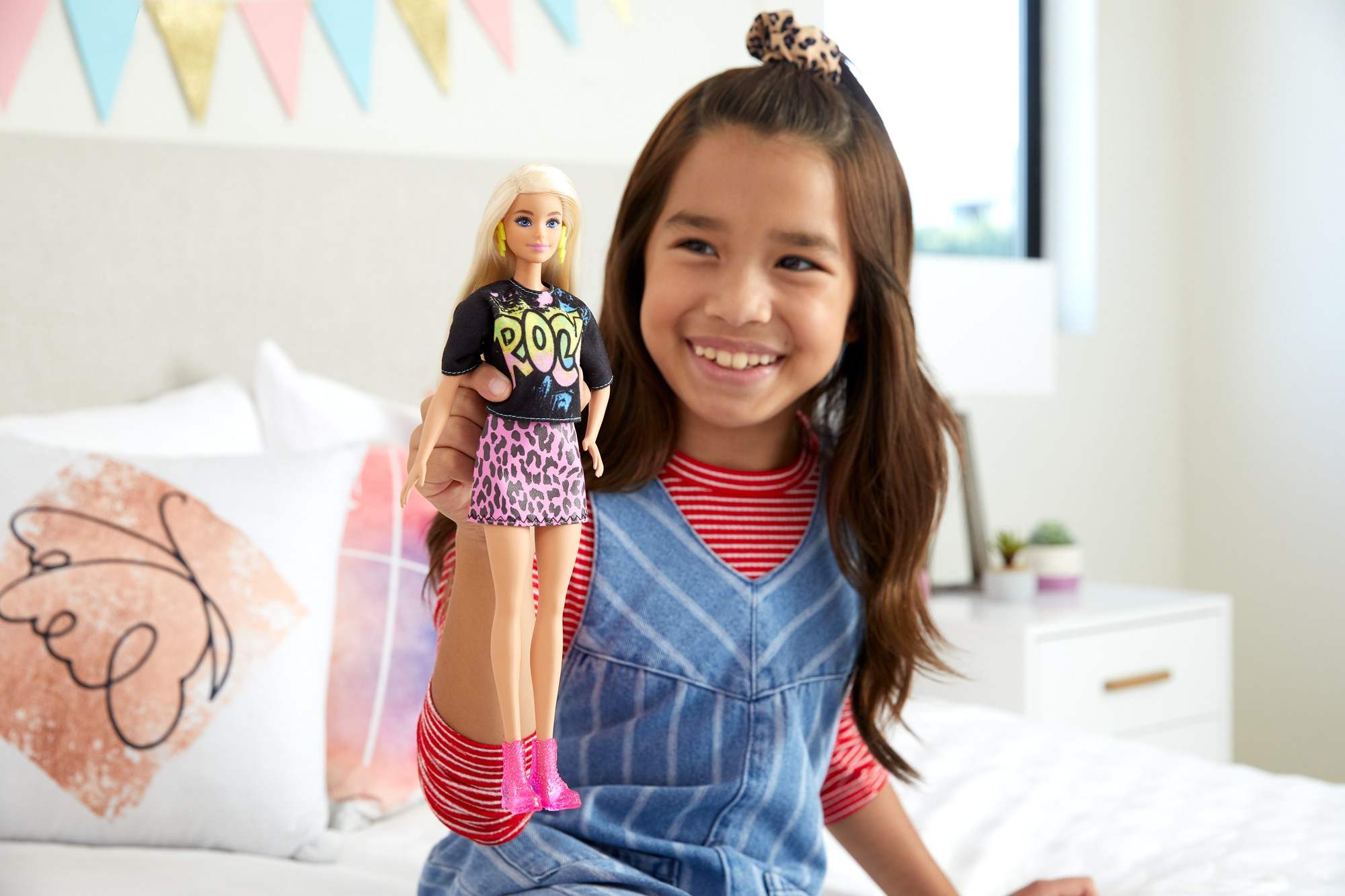 Barbie Fashionista Doll Ast Dolls & Accessories for Girls age 3Y+