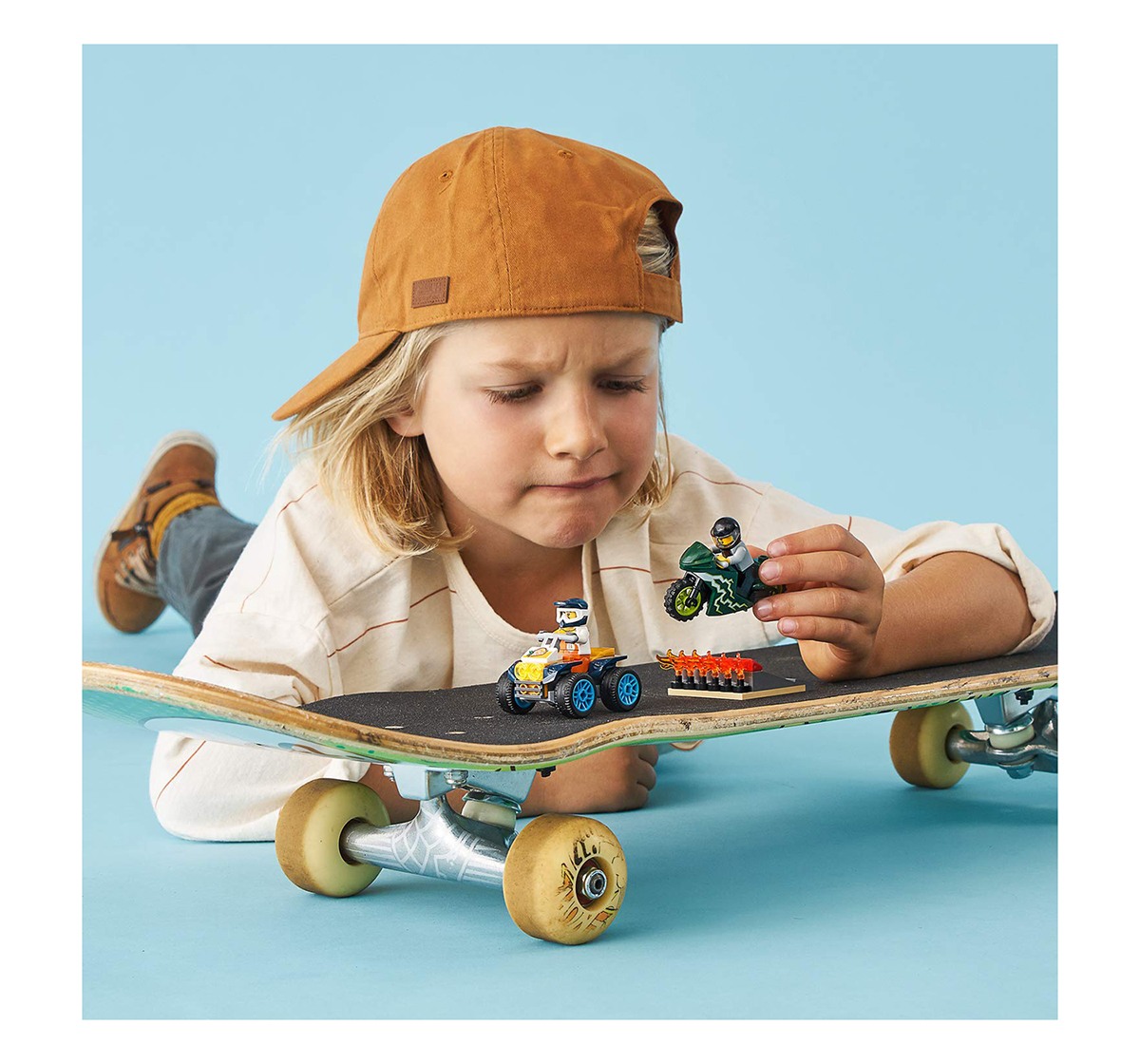https://cdn.fynd.com/v2/falling-surf-7c8bb8/fyprod/wrkr/products/pictures/item/free/original/000000000491636294/52tmP3ZzYJ-491636294-6.jpg