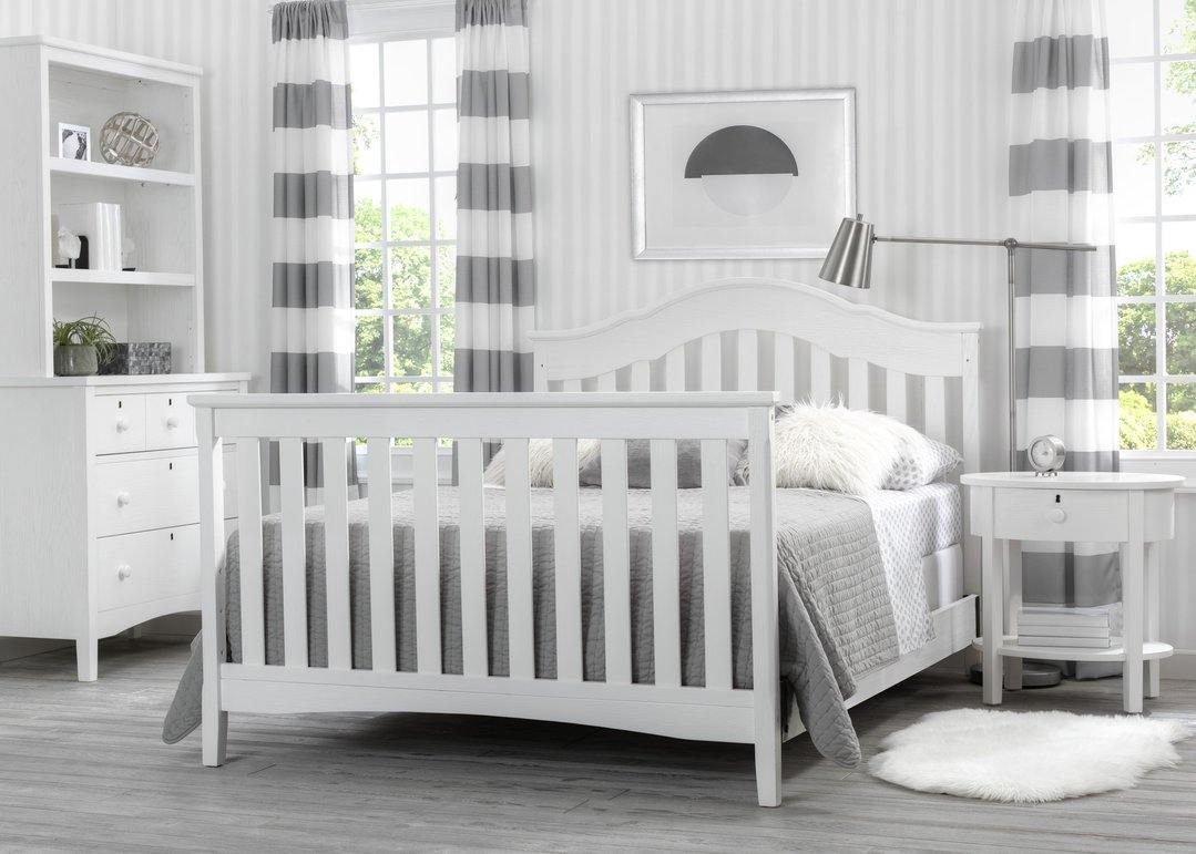 Delta Children Farmhouse 6 In 1 Convertible Crib White