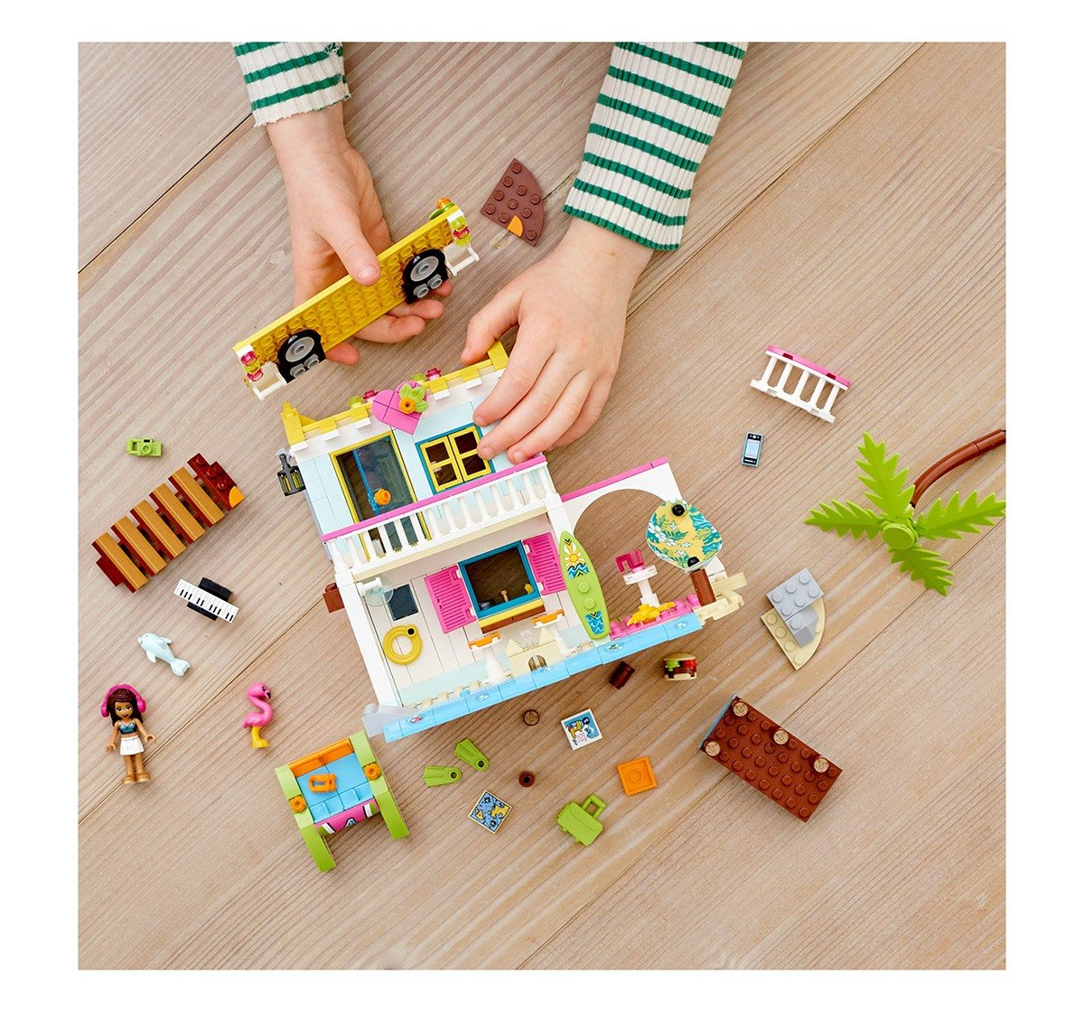 https://cdn.fynd.com/v2/falling-surf-7c8bb8/fyprod/wrkr/products/pictures/item/free/original/000000000491959930/5zRTUY688z-491959930-3.jpg