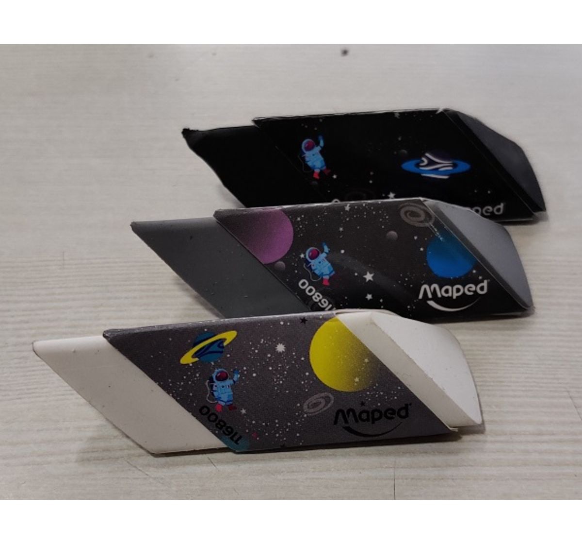 https://cdn.fynd.com/v2/falling-surf-7c8bb8/fyprod/wrkr/products/pictures/item/free/original/000000000492363387/3HcAsHT8MC-492363387-2.jpg