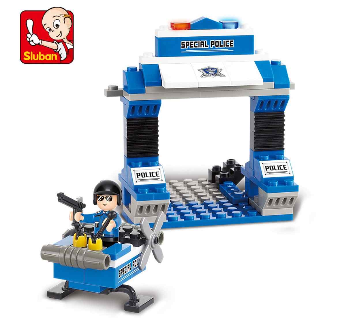 Sluban Armed Helicopter Plastic Building Block set of 133 pieces Multicolor 6Y+