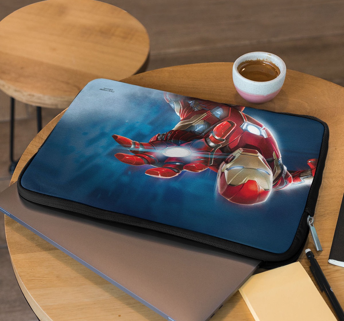 https://cdn.fynd.com/v2/falling-surf-7c8bb8/fyprod/wrkr/products/pictures/item/free/original/000000000492410421/7Bov-iXrlb-492410421-2.jpg