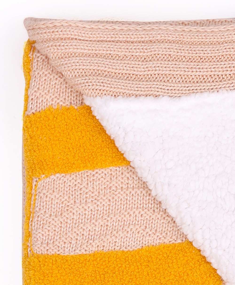 https://cdn.fynd.com/v2/falling-surf-7c8bb8/fyprod/wrkr/products/pictures/item/free/original/000000000492411806/ptbi9iXmRs-492411806-5.jpg