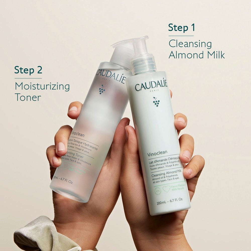 Vinoclean Gentle Cleansing Almond Milk • 200ml