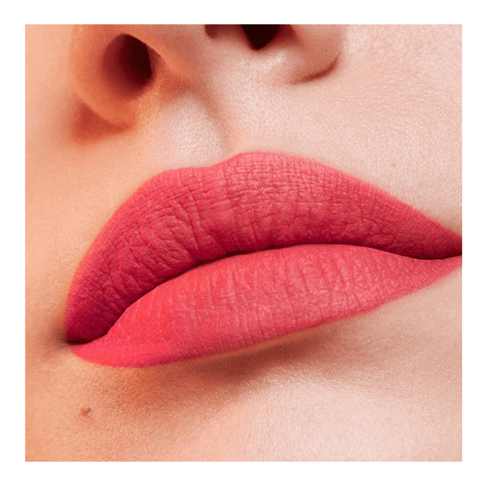 Pure Color Whipped Matte Lip Color Lipstick With Moringa Butter • 927 Hot Fuse
