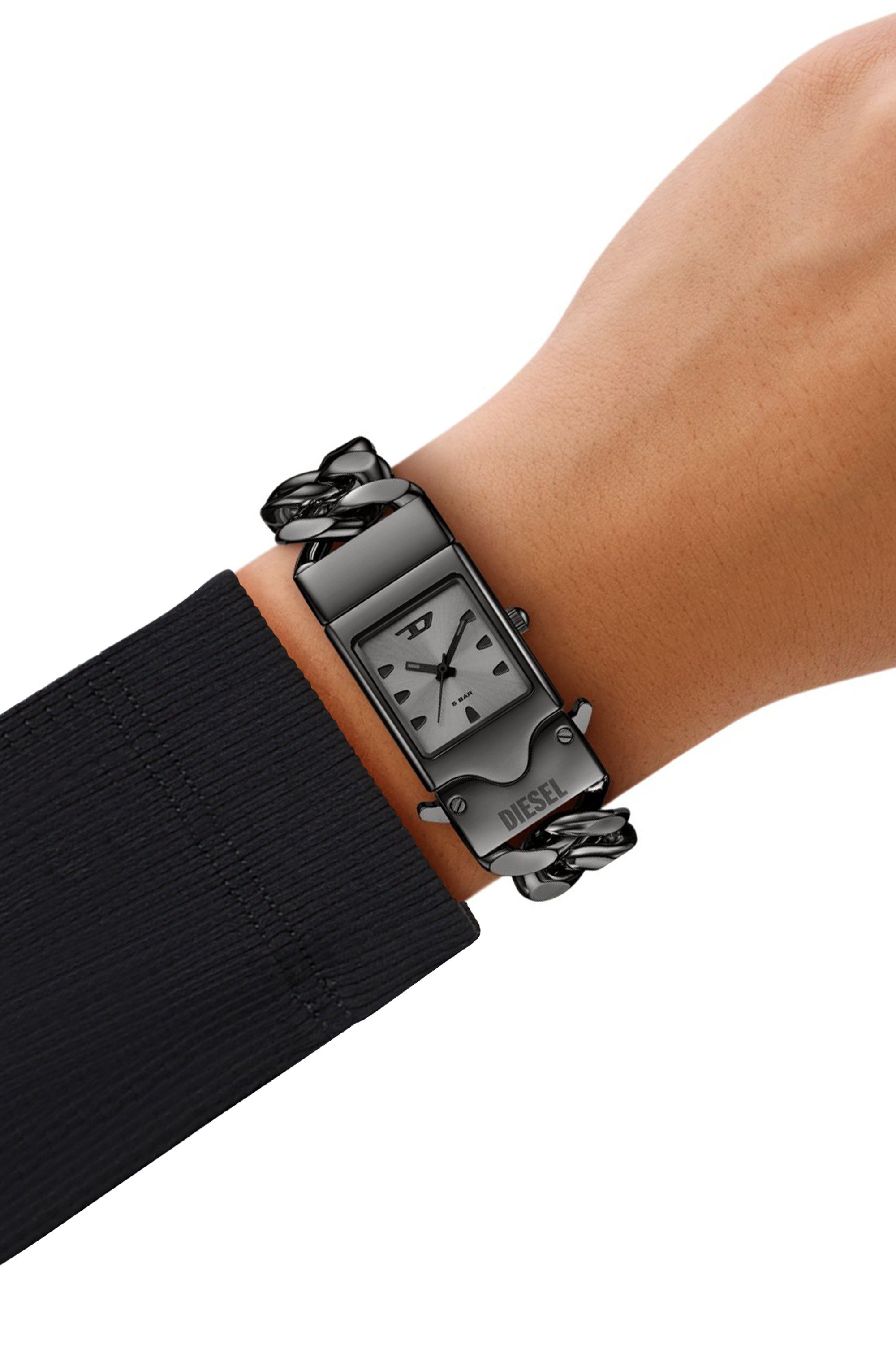 Grey Closer in gunmetal stainless steel watch
