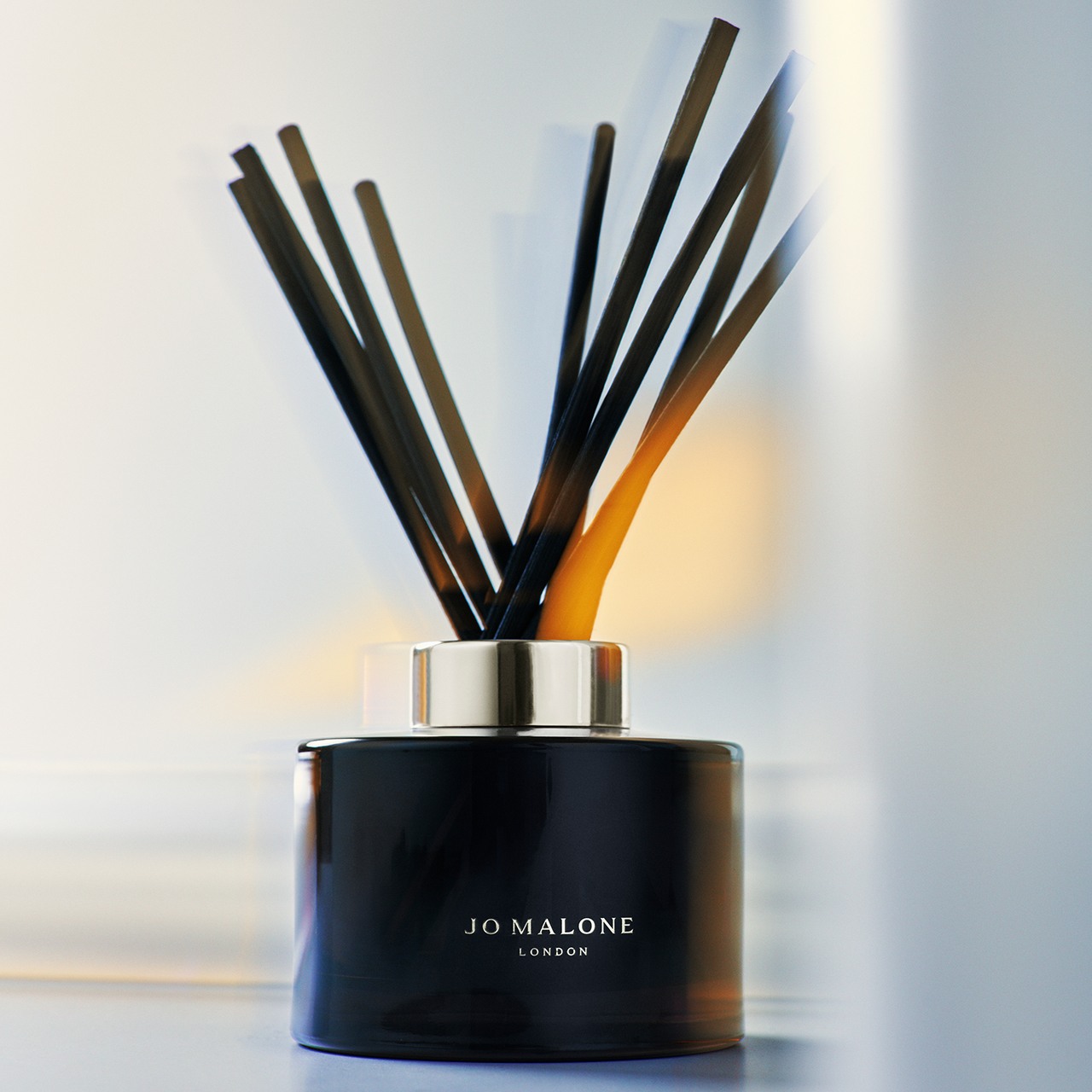 Velvet Rose & Oud Diffuser • 165ml