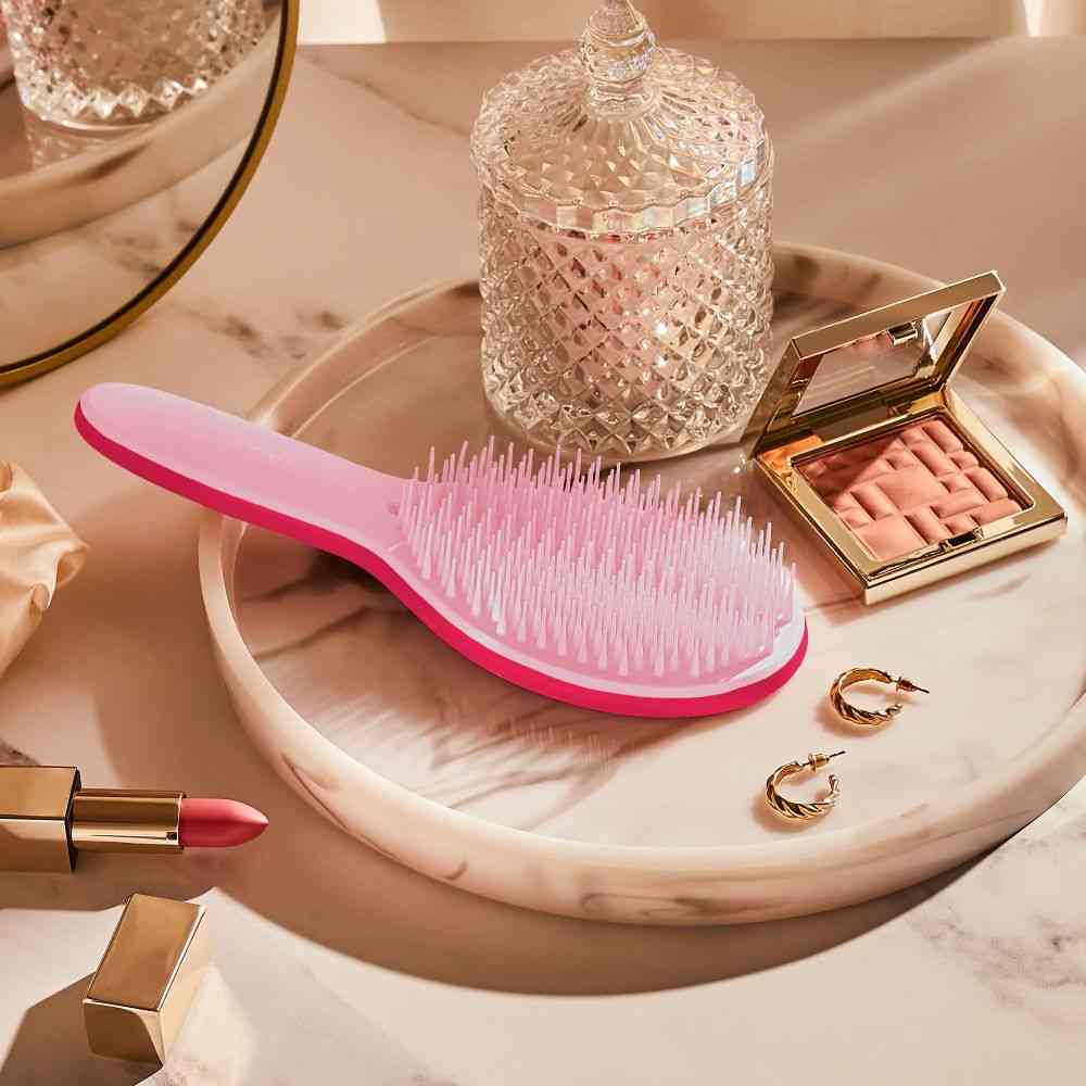 Ultimate Styler Regular Hairbrush • Bright Pink