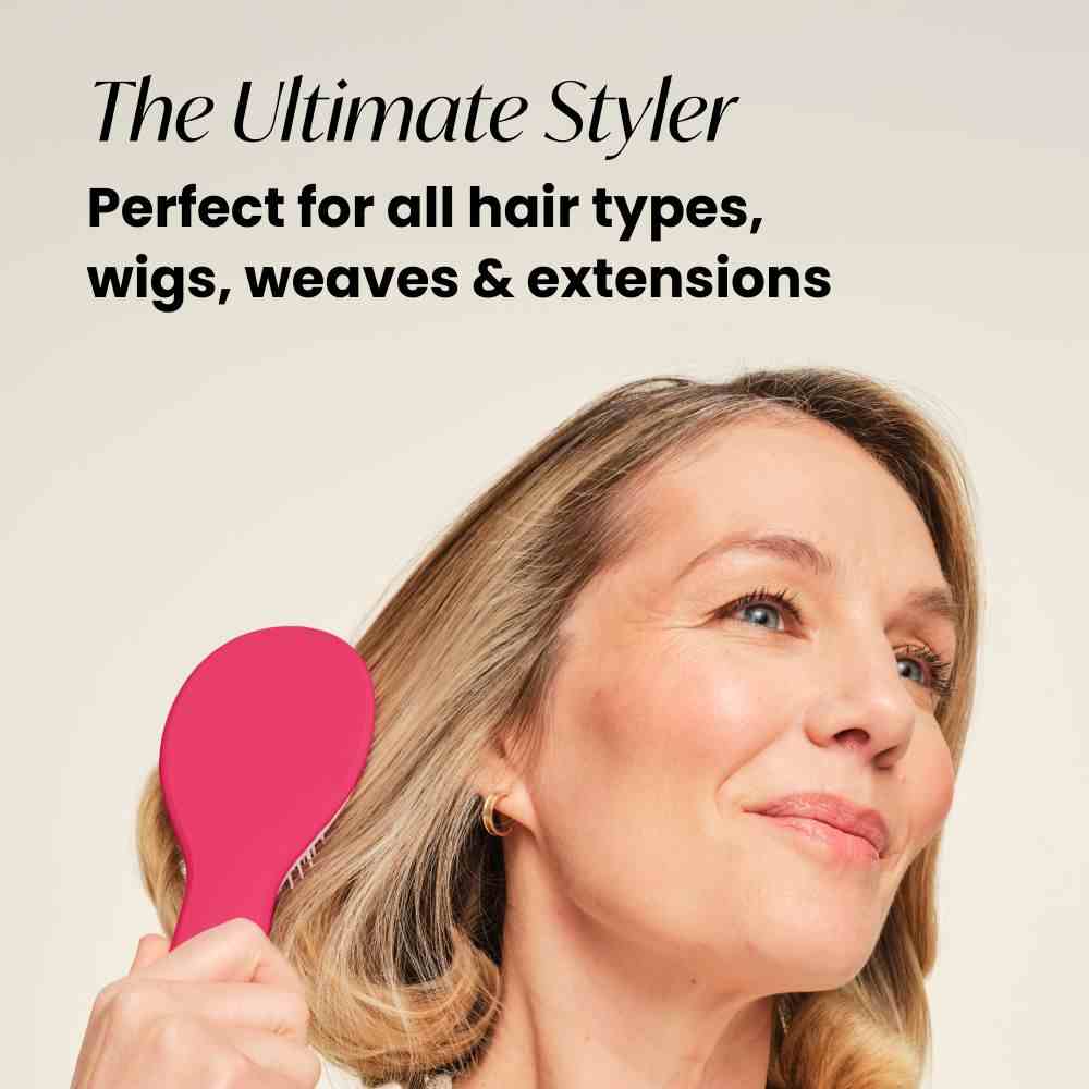Ultimate Styler Regular Hairbrush • Bright Pink