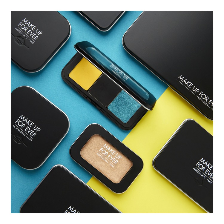 Refillable Makeup Palette • M