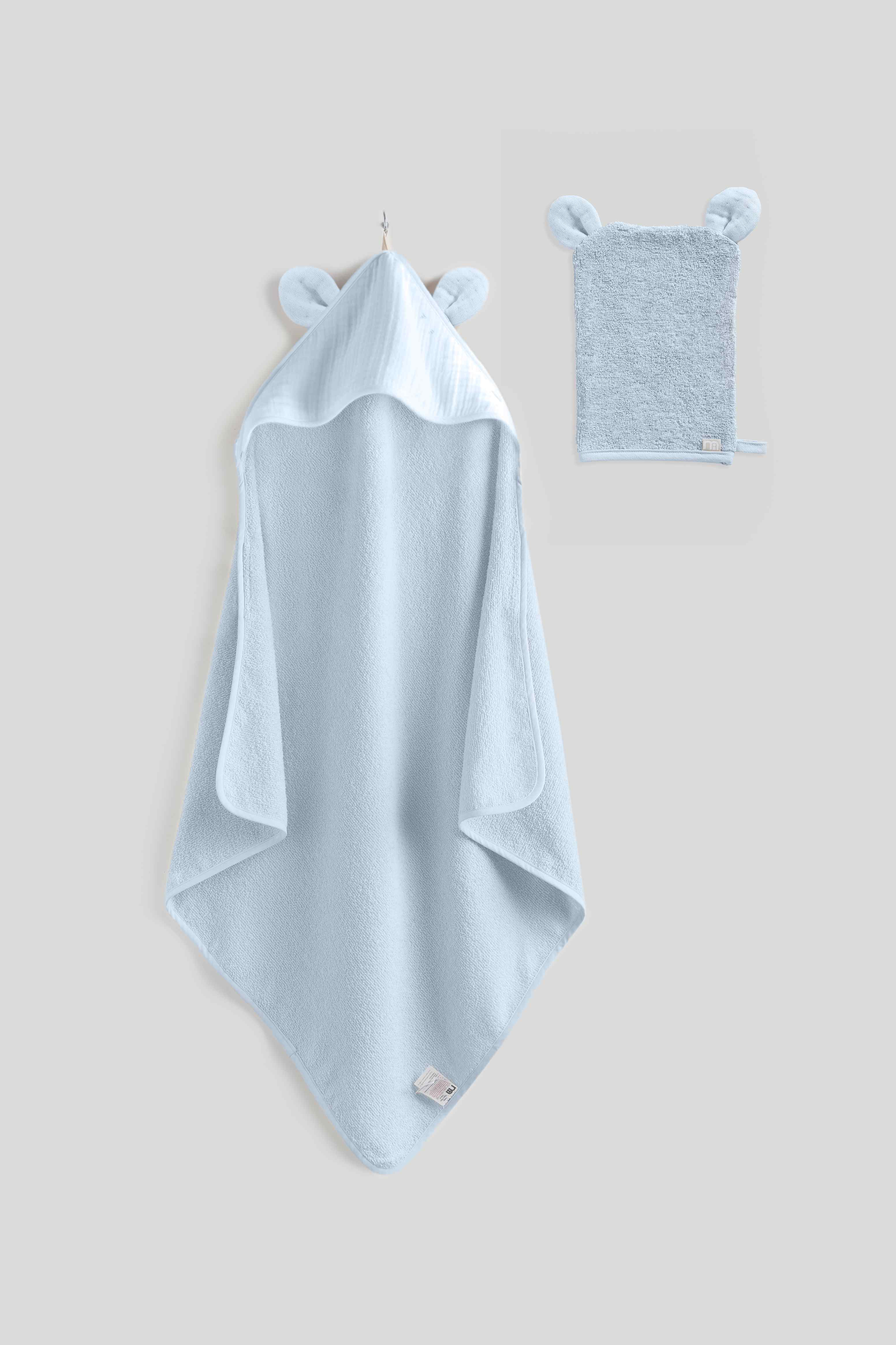 https://cdn.fynd.com/v2/falling-surf-7c8bb8/fyprod/wrkr/products/pictures/item/free/original/000000000493774002/kix62HHDtTON-000000000493774002_1.jpeg