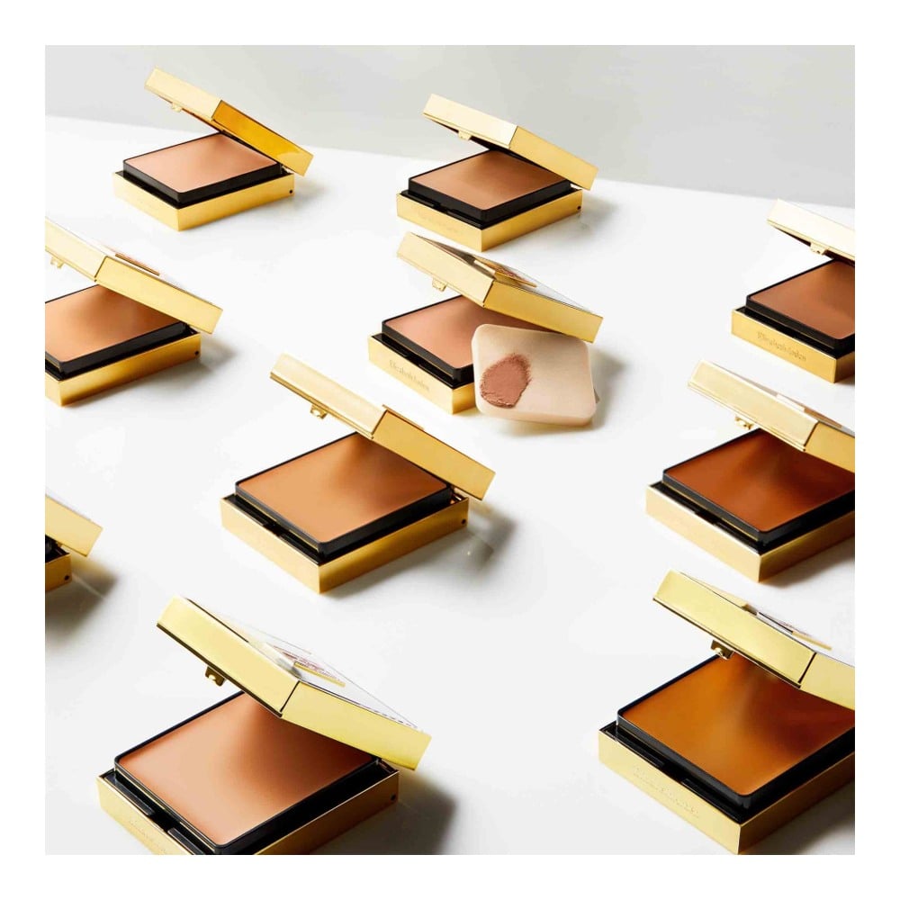 Flawless Finish Sponge-On Cream Makeup • Perfect Beige