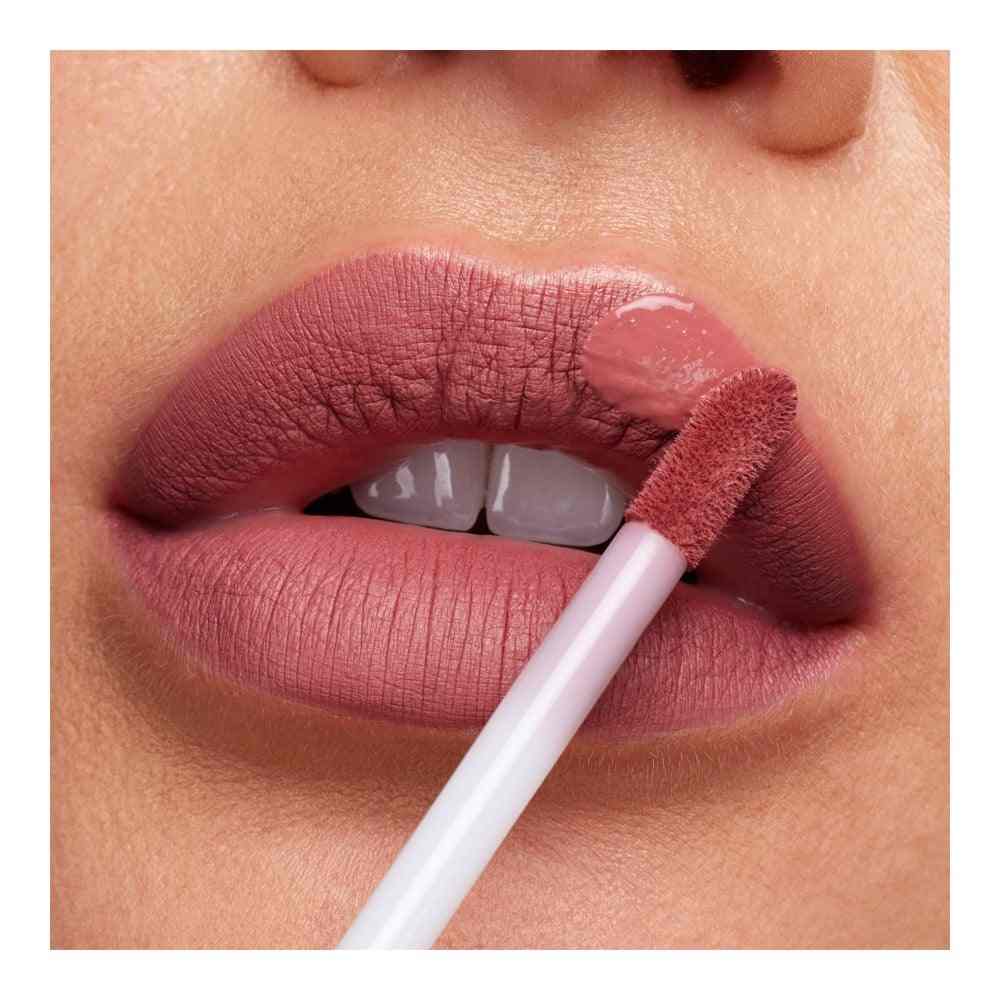 Liquid Matte Ultra-Comfort Transfer-Proof Lipstick • Perfectionist