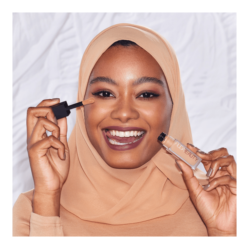 Fauxfilter Luminous Matte Liquid Concealer • Brittle 6.5 Golden