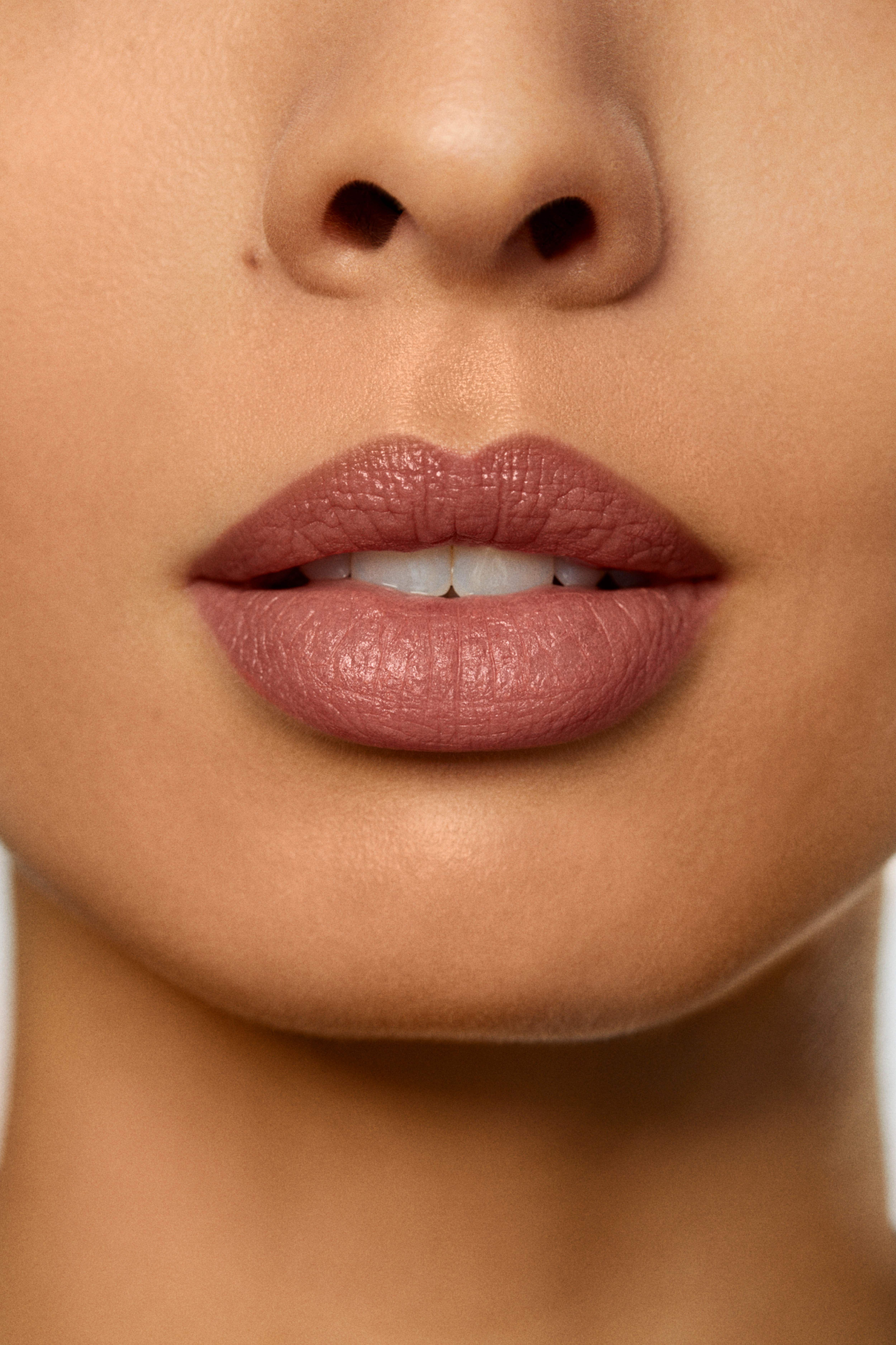 Rouge Essentiel Silky Creme Lipstick • Beige Intime