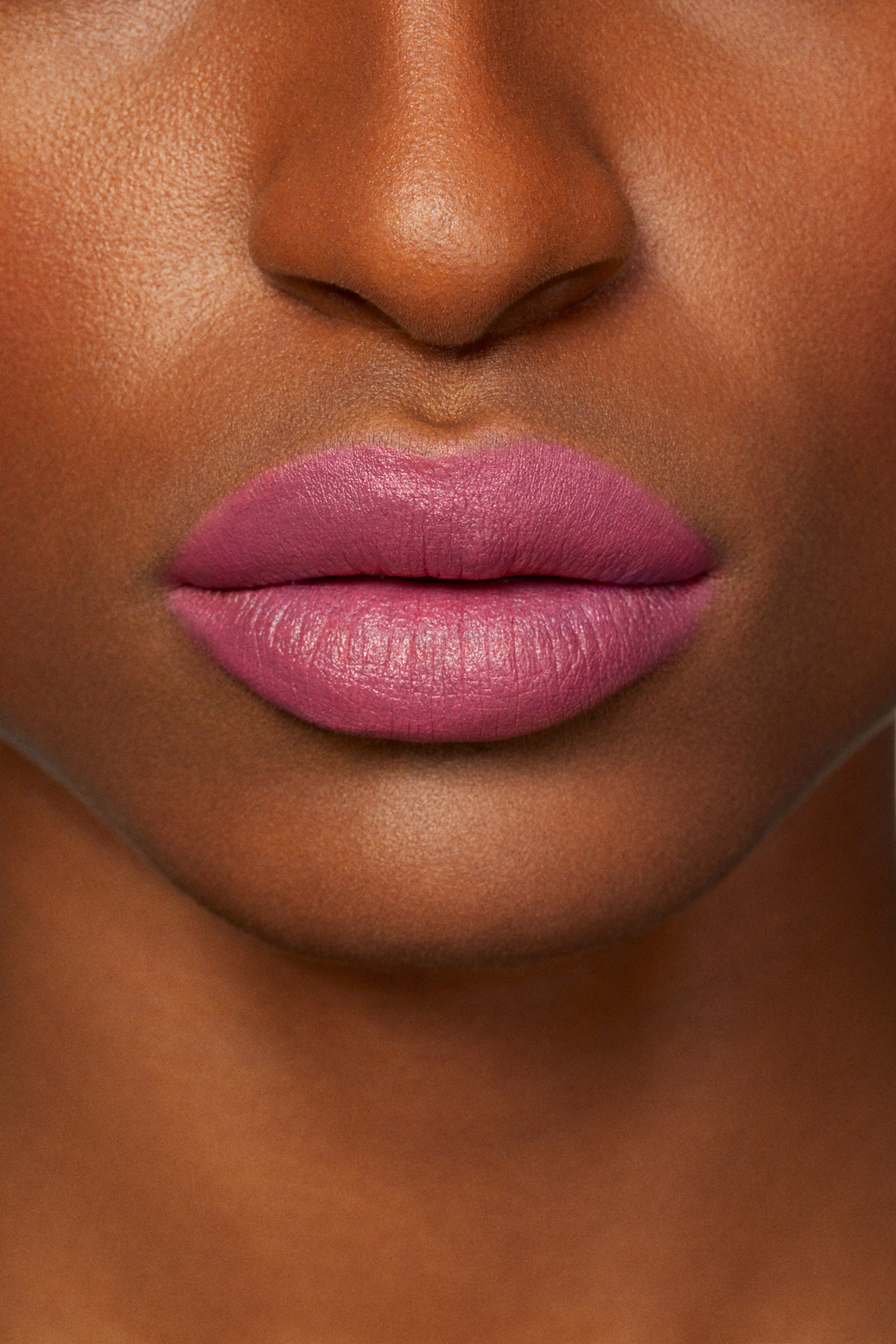 Rouge Essentiel Silky Creme Lipstick • Blush Pink