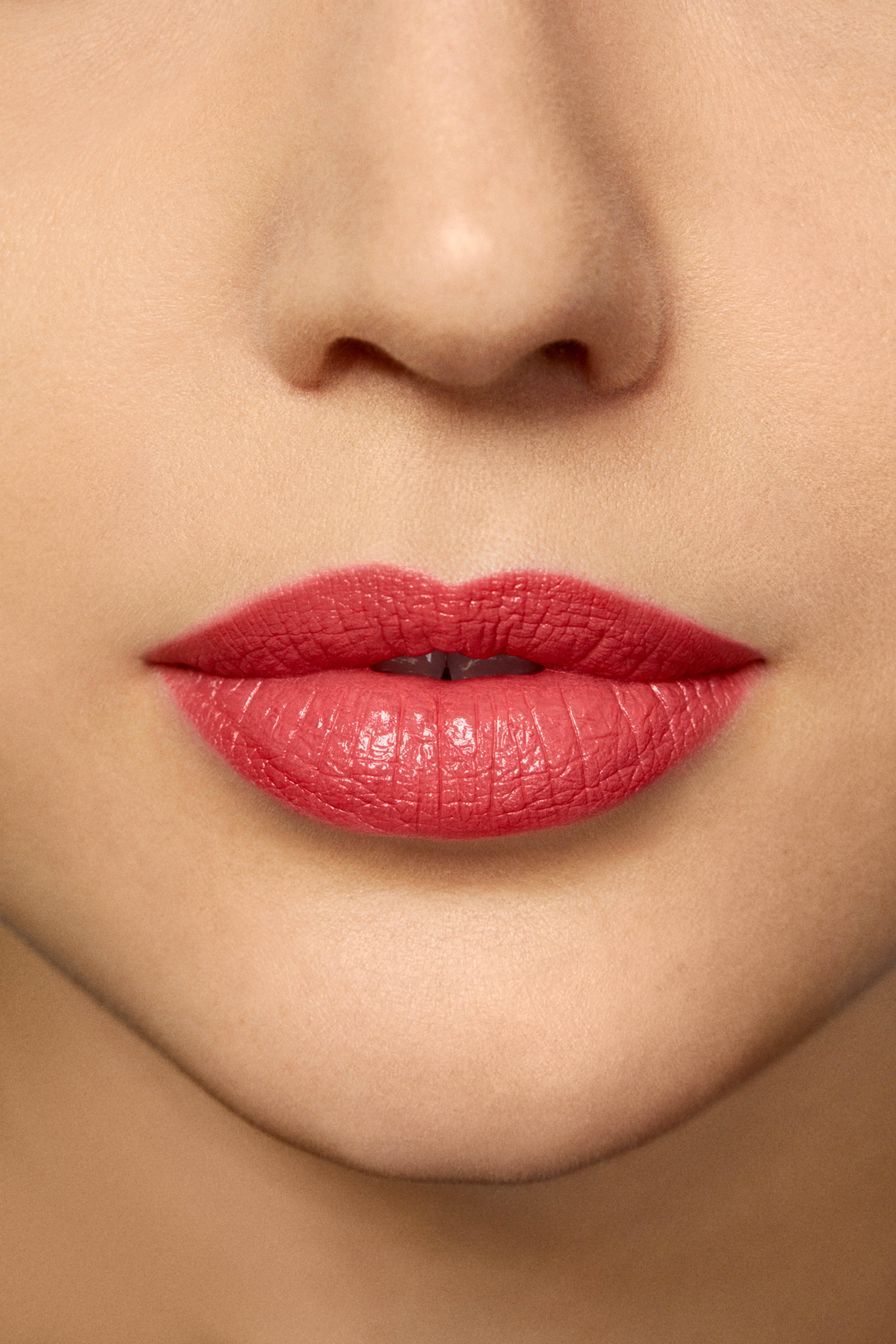 Rouge Essentiel Silky Creme Lipstick • L'Orange