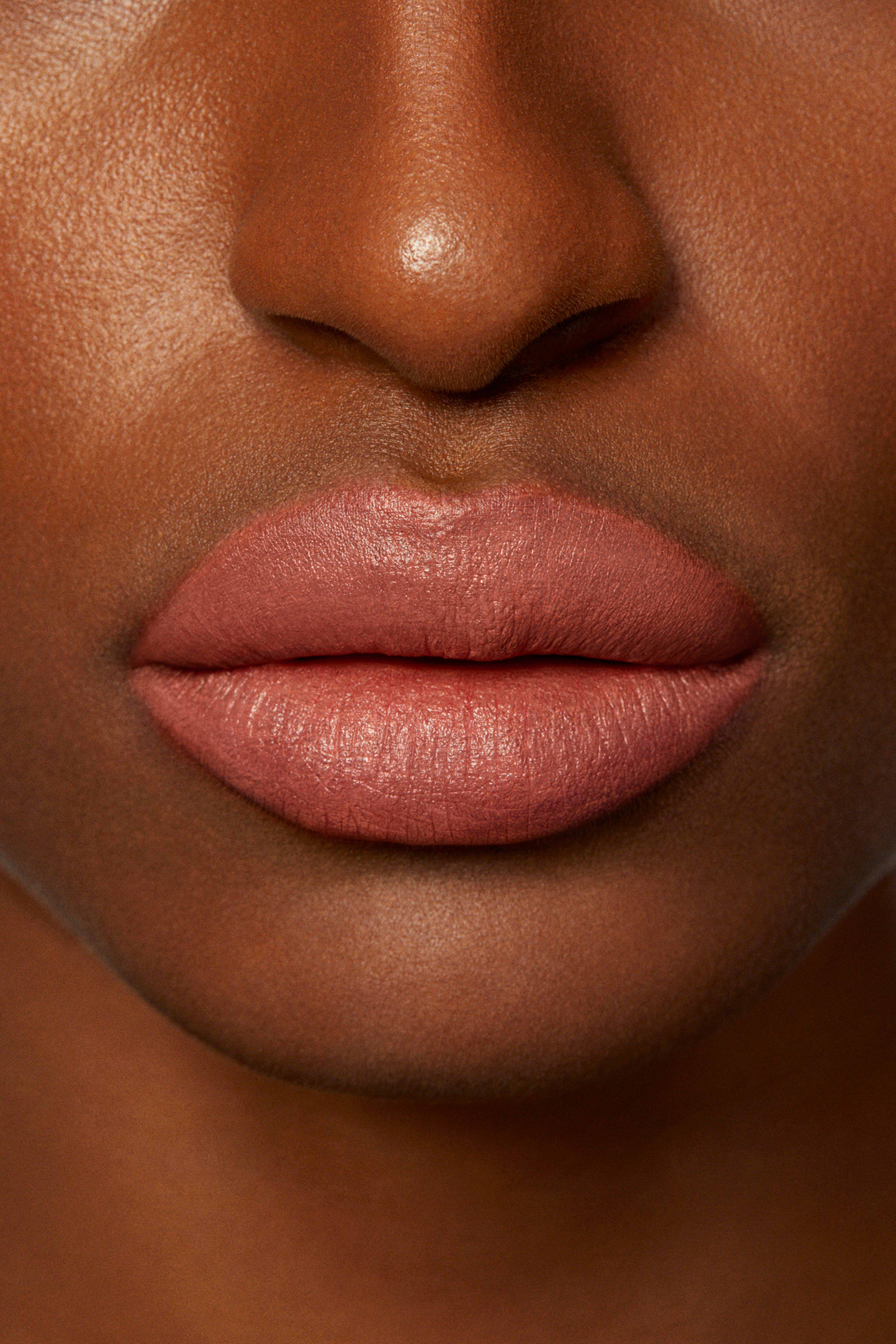 Rouge Essentiel Silky Creme Lipstick • Nude Nouveau