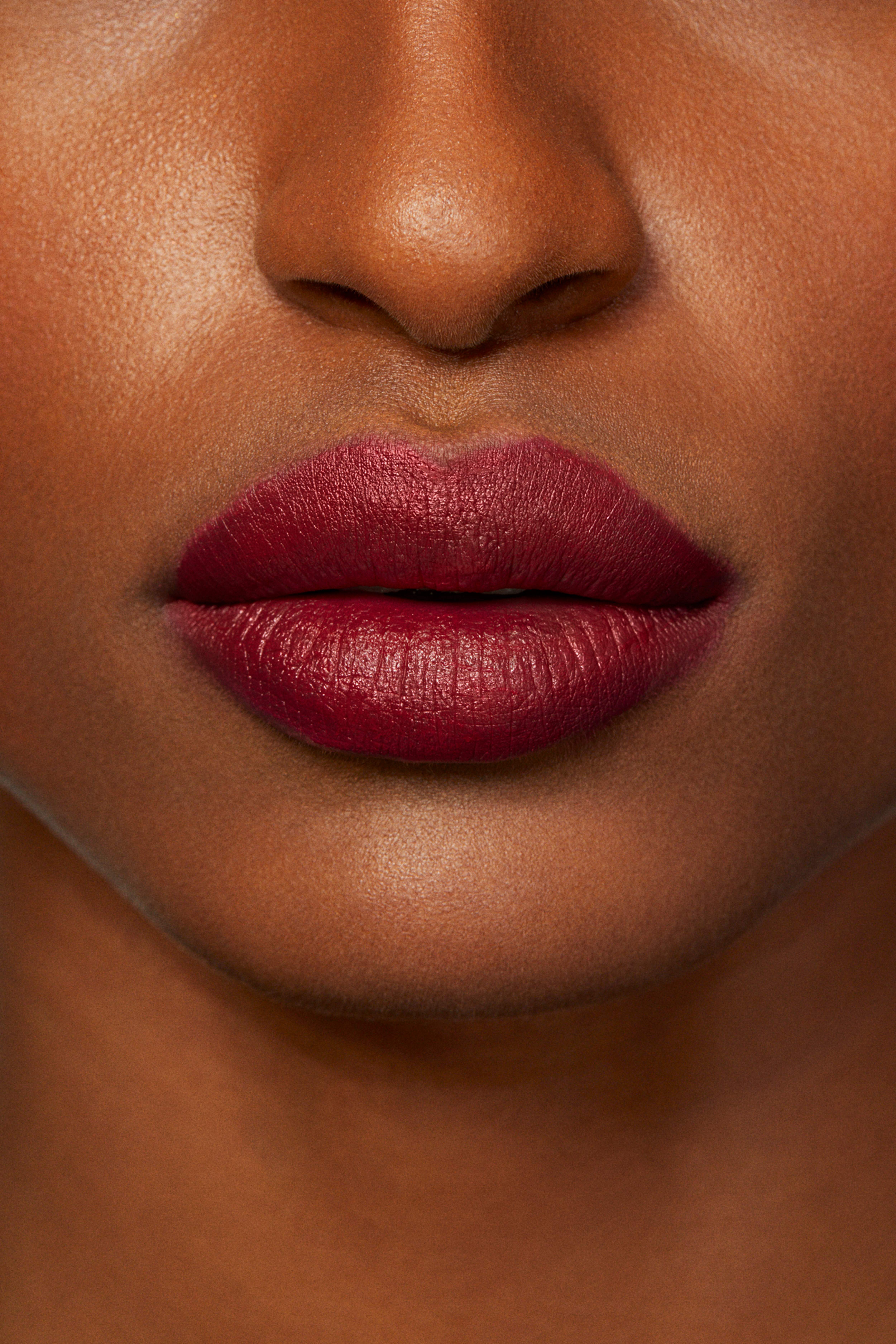 Rouge Essentiel Silky Creme Lipstick • Profond
