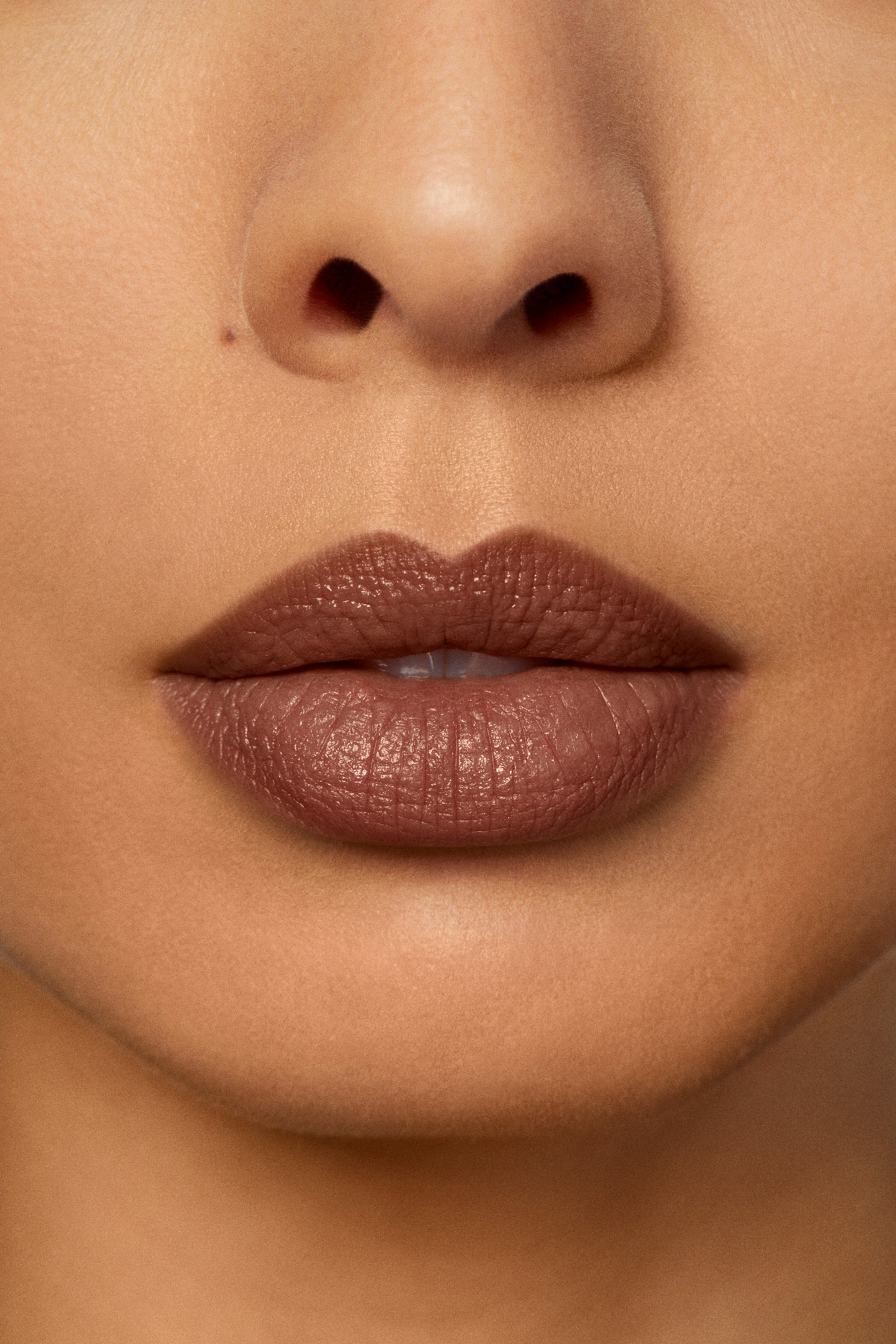 Rouge Essentiel Silky Creme Lipstick • Brun Naturel