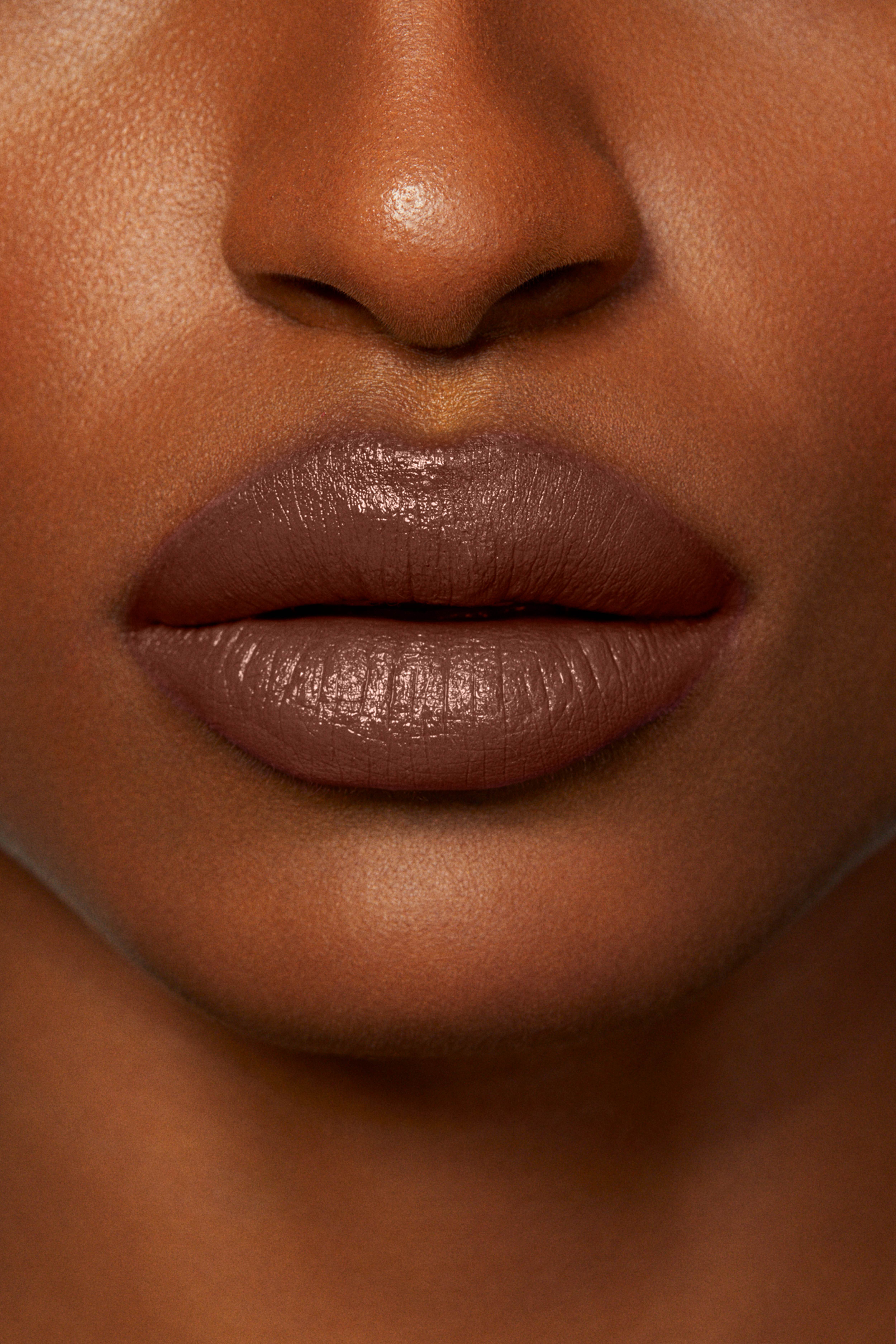 Rouge Essentiel Silky Creme Lipstick • Brun Naturel