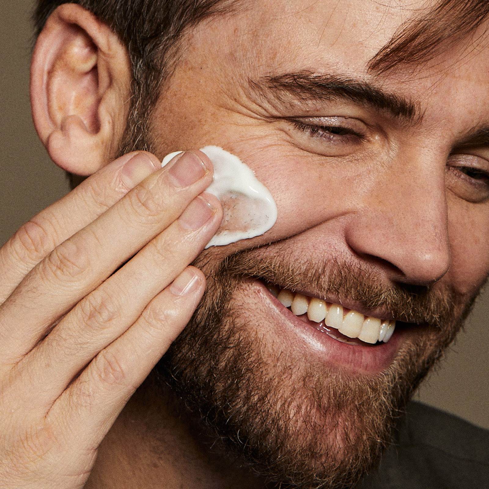 Firming Face Moisturizer • 100 g