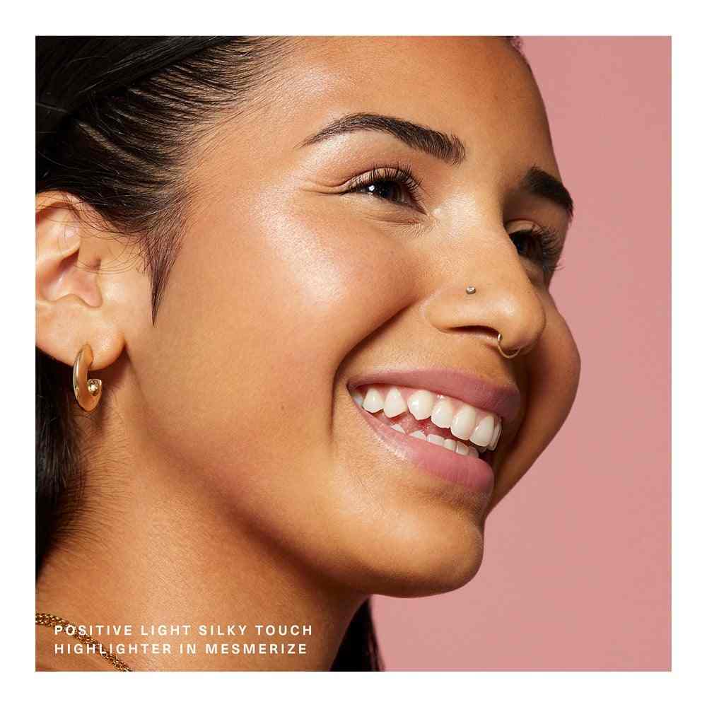 Positive Light Silky Touch Highlighter • Mesmerize