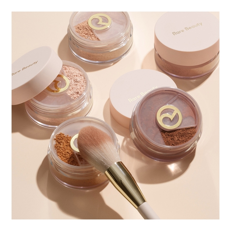 Always An Optimist Soft Radiance Setting Powder • Light-Medium