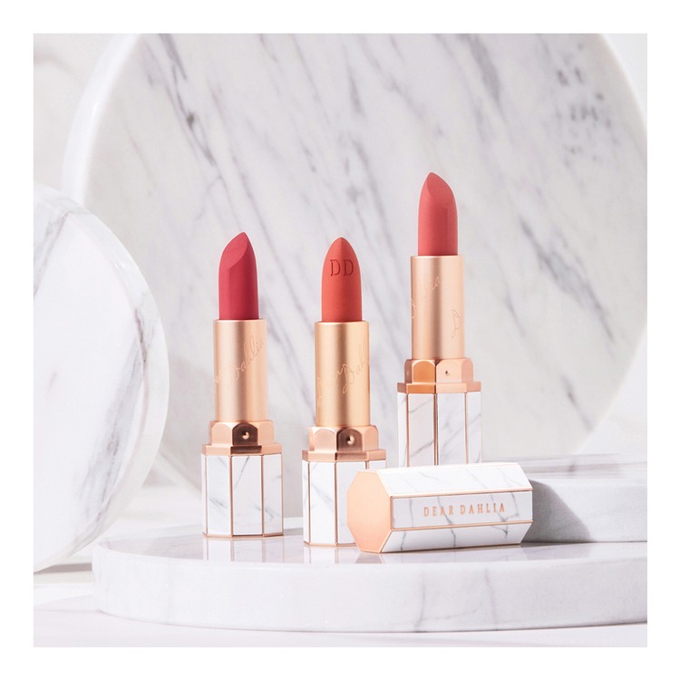 Lip Paradise Effortless Matte Lipstick • M104 Camilla