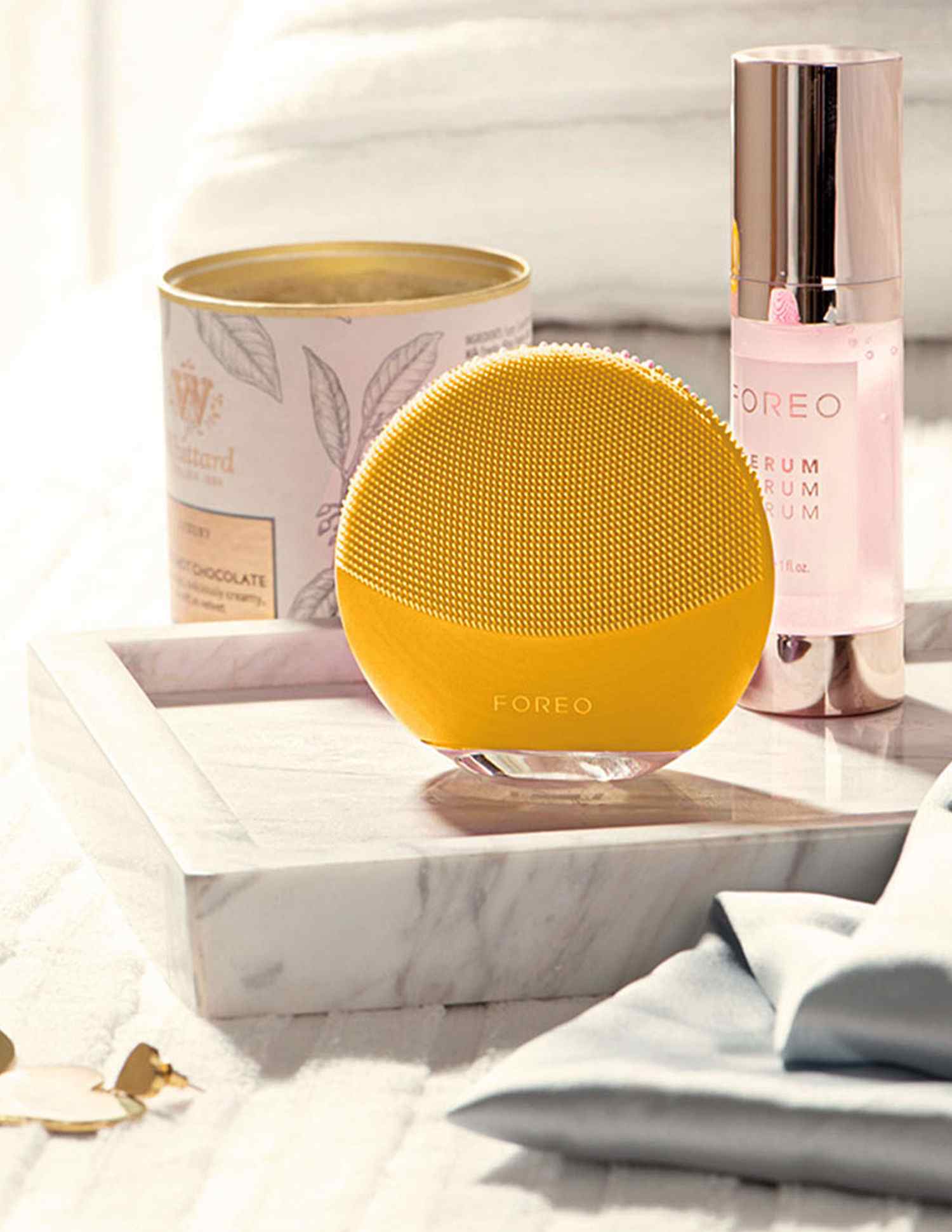 新品未使用 FOREO LUNA mini 3 サンフラワーイエロー FOREO LUNA™ mini 3 | Compact Facial Cleansing Brush