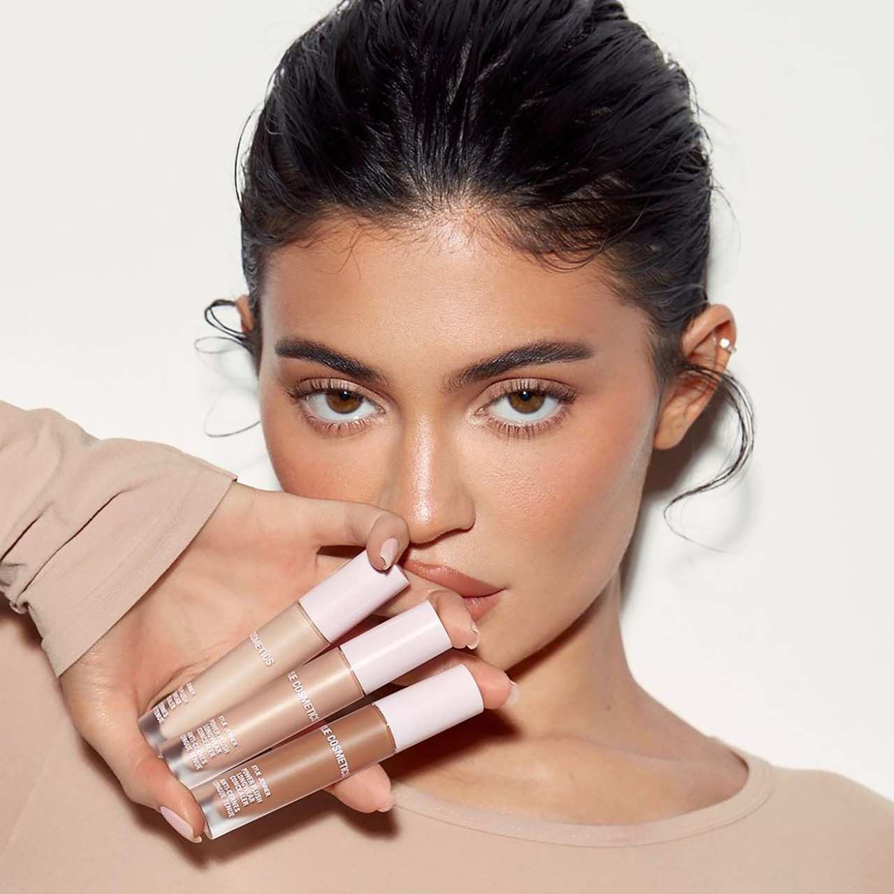 Power Plush Longwear Concealer • 3N