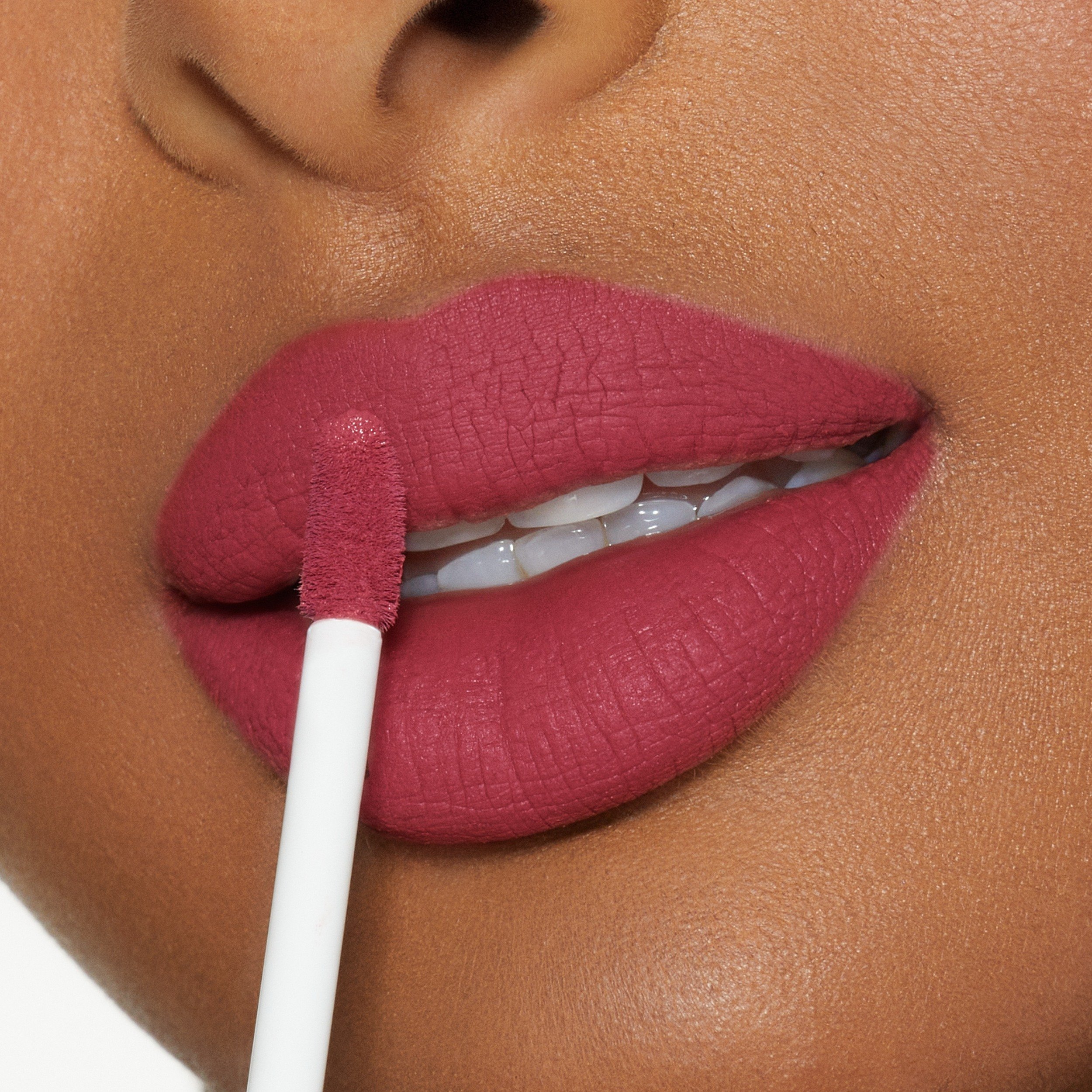 2 PC Matte Lip Kit • Extraordinary