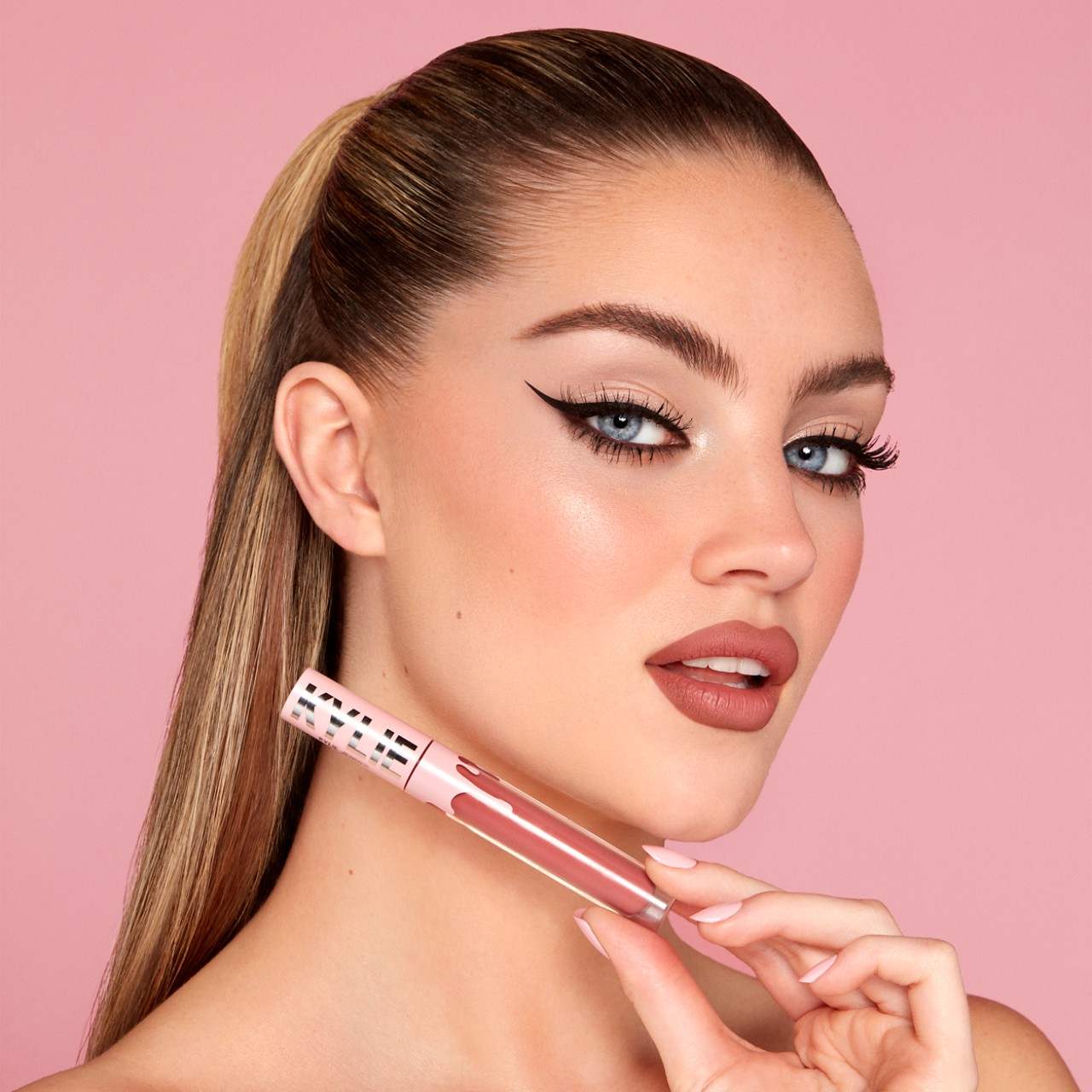 Matte Liquid Lipstick • Bare