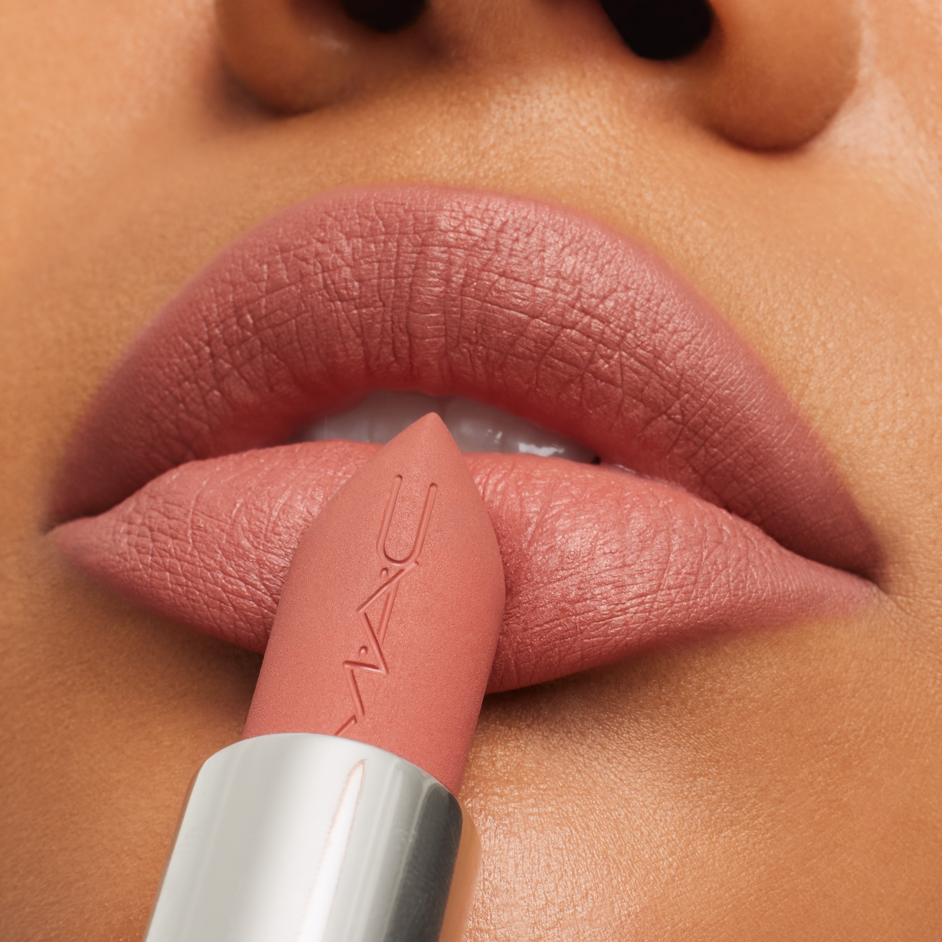 MACximal Matte Lipstick • 3.5g