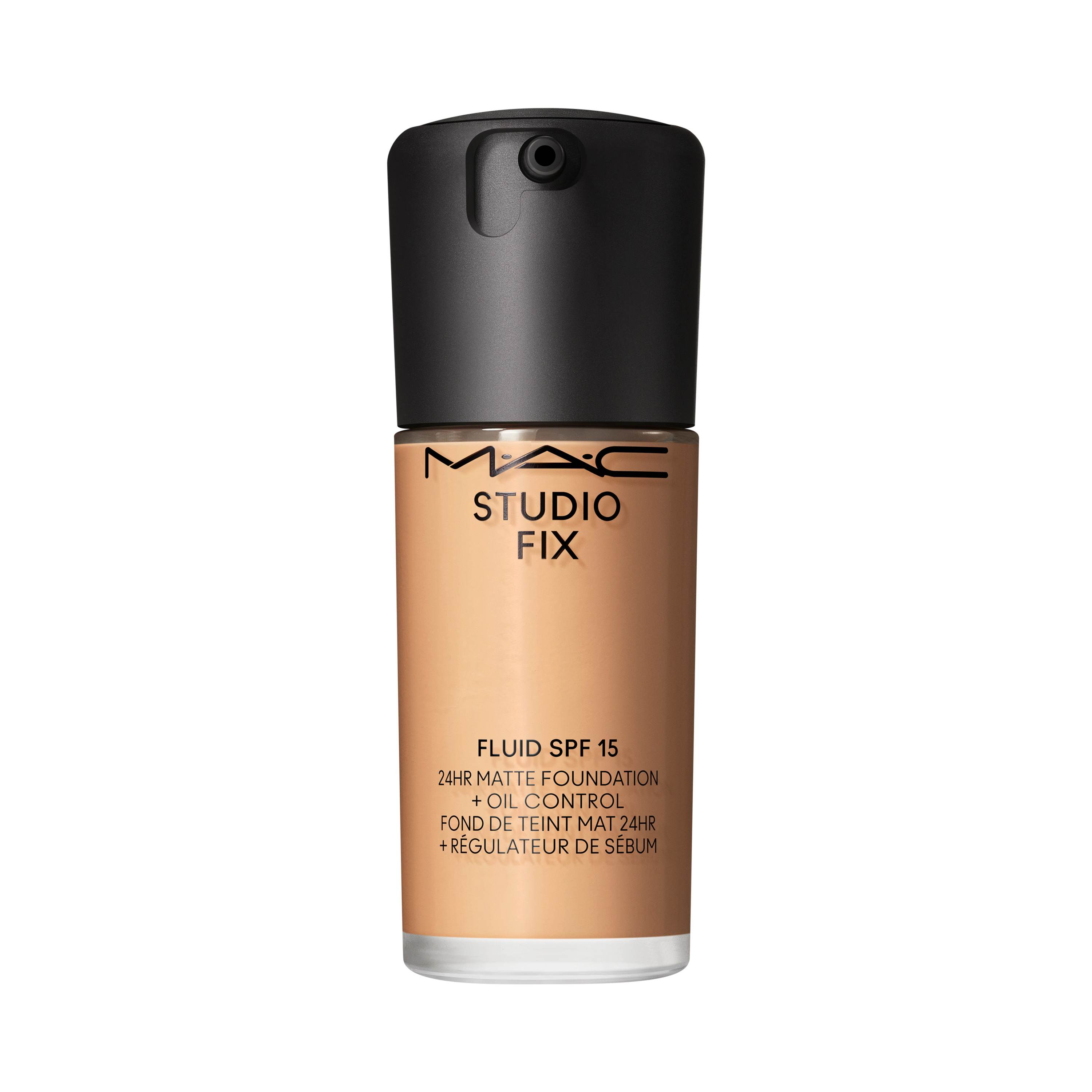 Studio Fix Fluid SPF 15 Foundation • NC 30